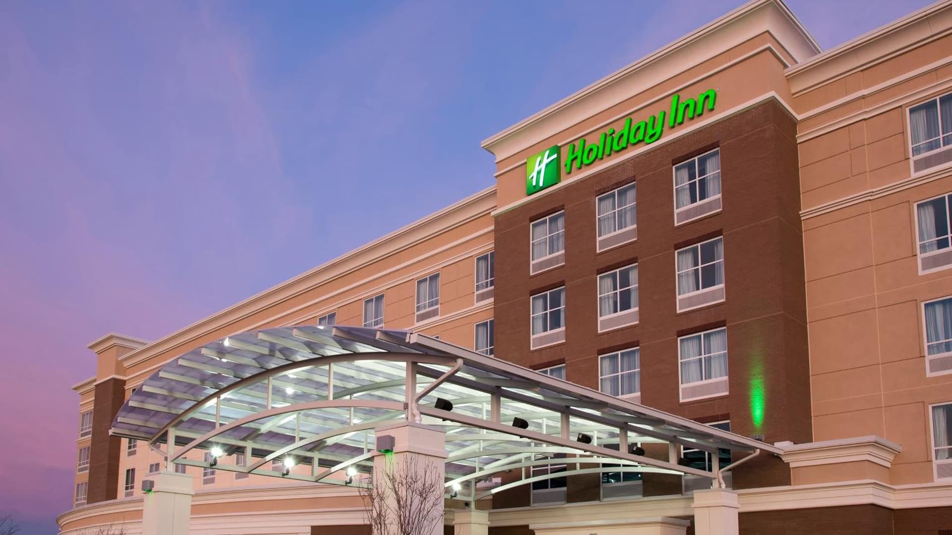 Holiday Inn Indianapolis Airport by IHG gallery photo in Indianapolis, IN — image 8