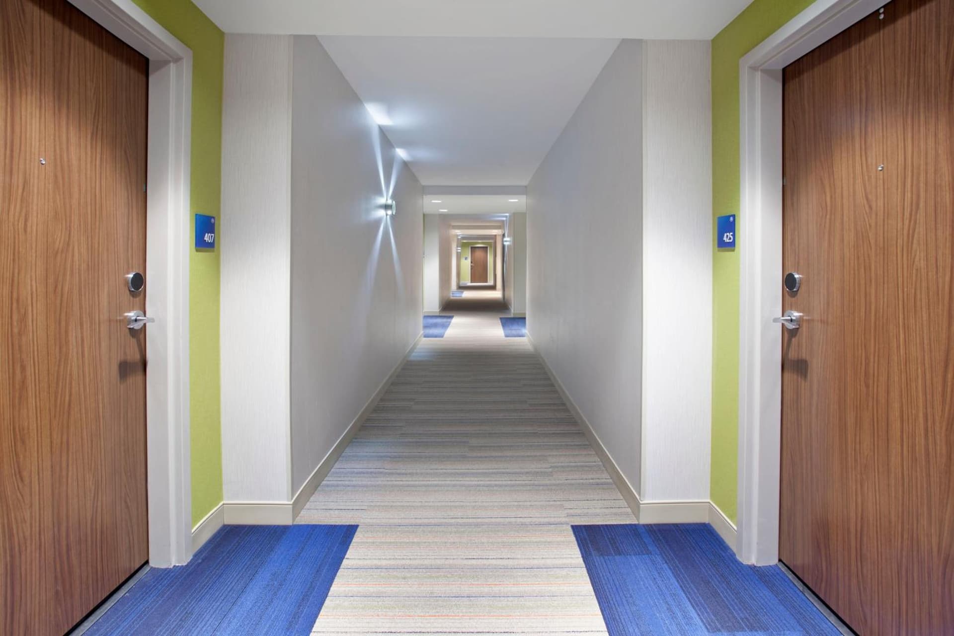 Holiday Inn Express Hotel & Suites Austin Downtown - University by IHG gallery photo in Austin, TX — image 15