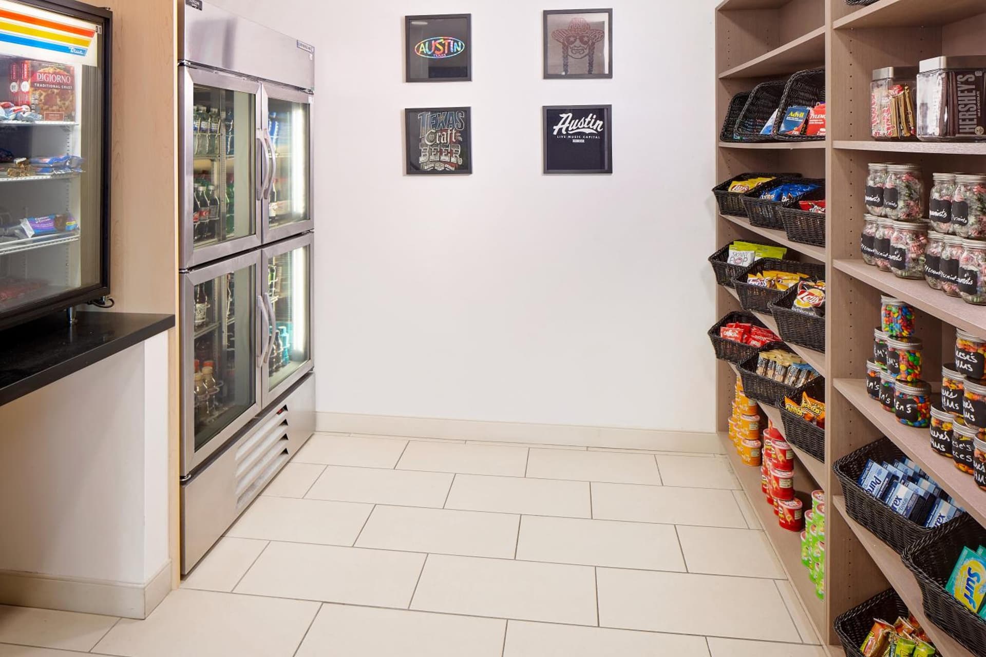 Holiday Inn Express Hotel & Suites Austin Downtown - University by IHG gallery photo in Austin, TX — image 40