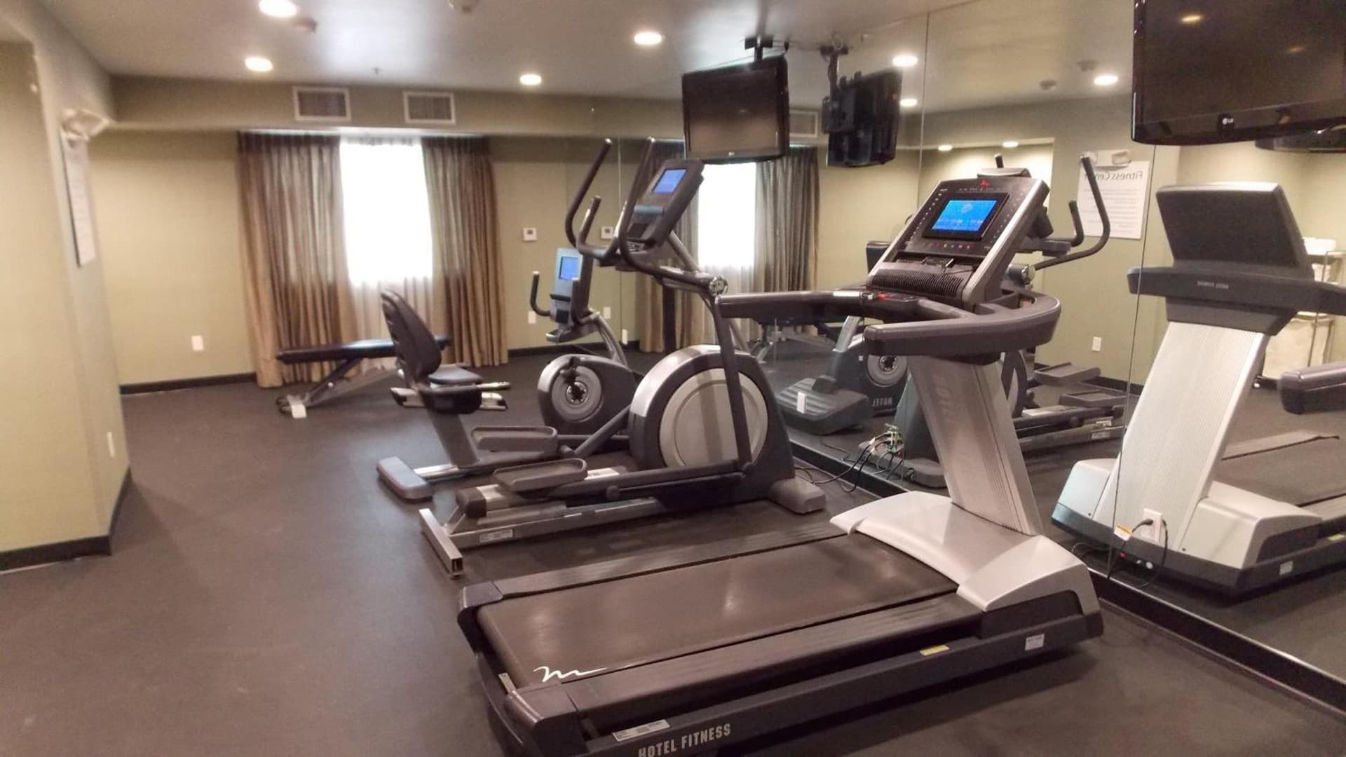 Holiday Inn Express Bakersfield by IHG gallery photo in Bakersfield, CA — image 7