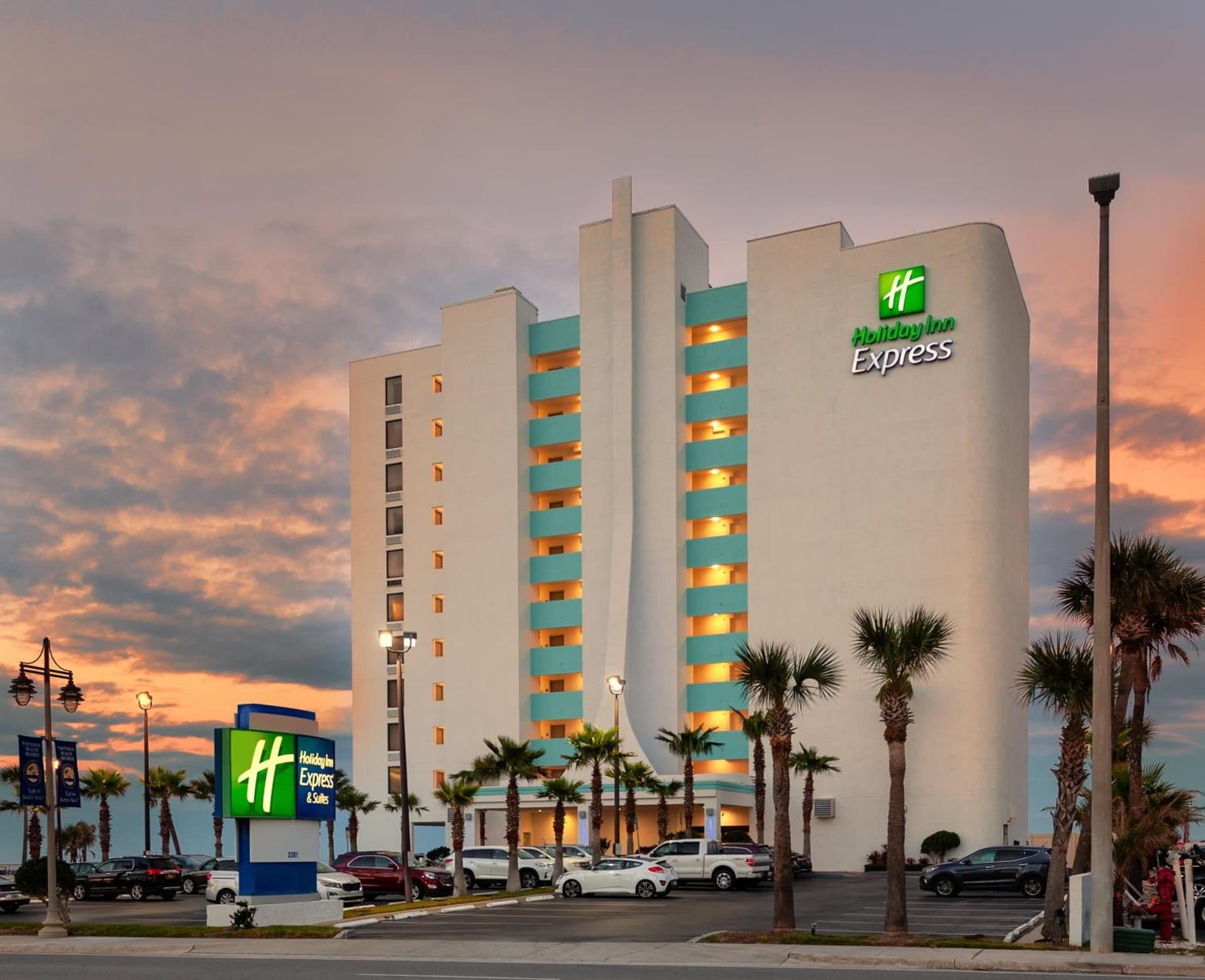 Holiday Inn Express & Suites Oceanfront Daytona Beach Shores by IHG featured exterior or lobby in Daytona Beach, FL — similar hotel