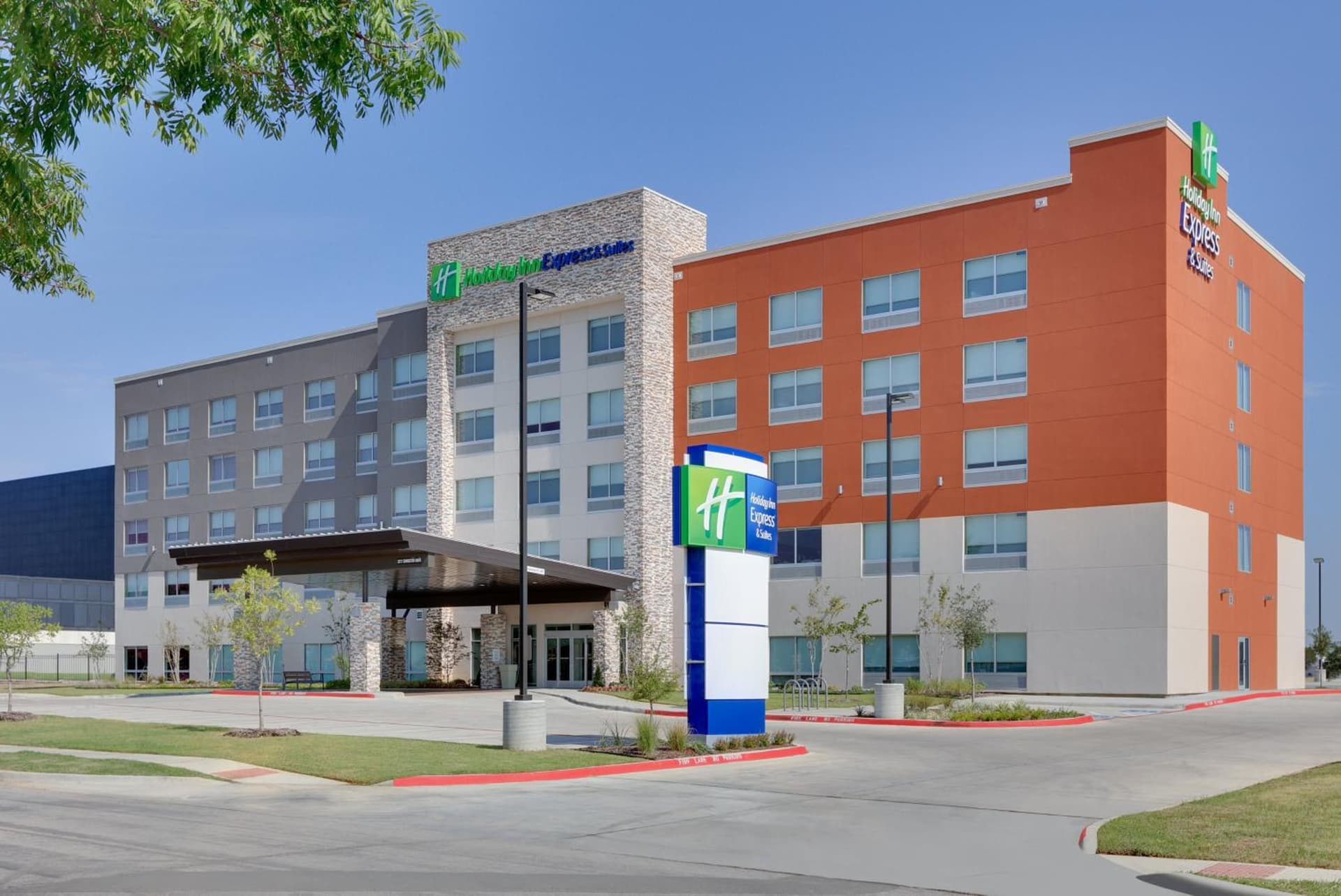 Holiday Inn Express & Suites - Dallas NW HWY - Love Field by IHG featured exterior or lobby in Dallas, TX — similar hotel