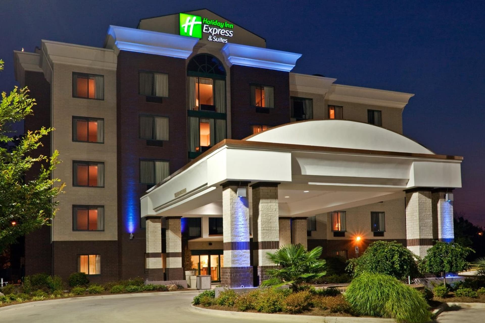 Holiday Inn Express Hotel & Suites Birmingham - Inverness 280 by IHG gallery photo in Birmingham, AL — image 16