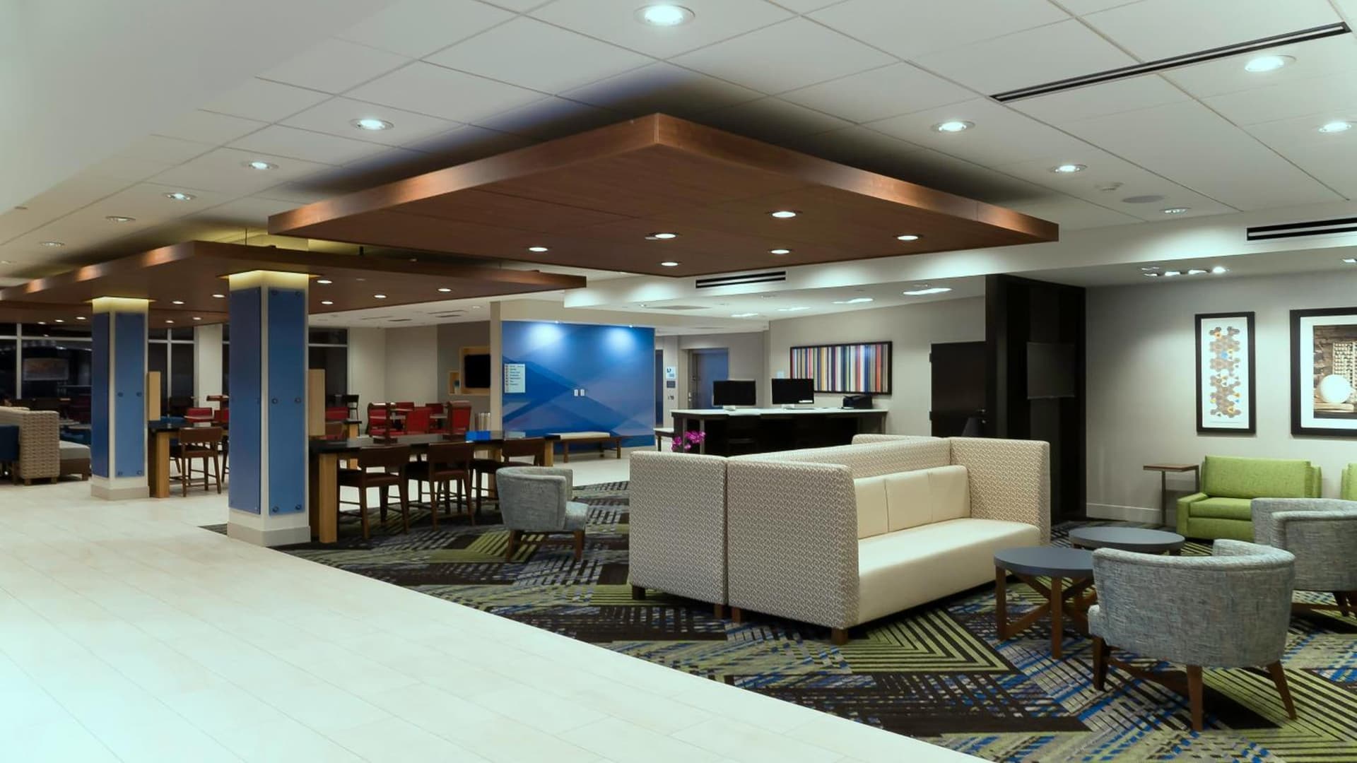 Holiday Inn Express & Suites - Tampa East - Ybor City by IHG gallery photo in Tampa, FL — image 14