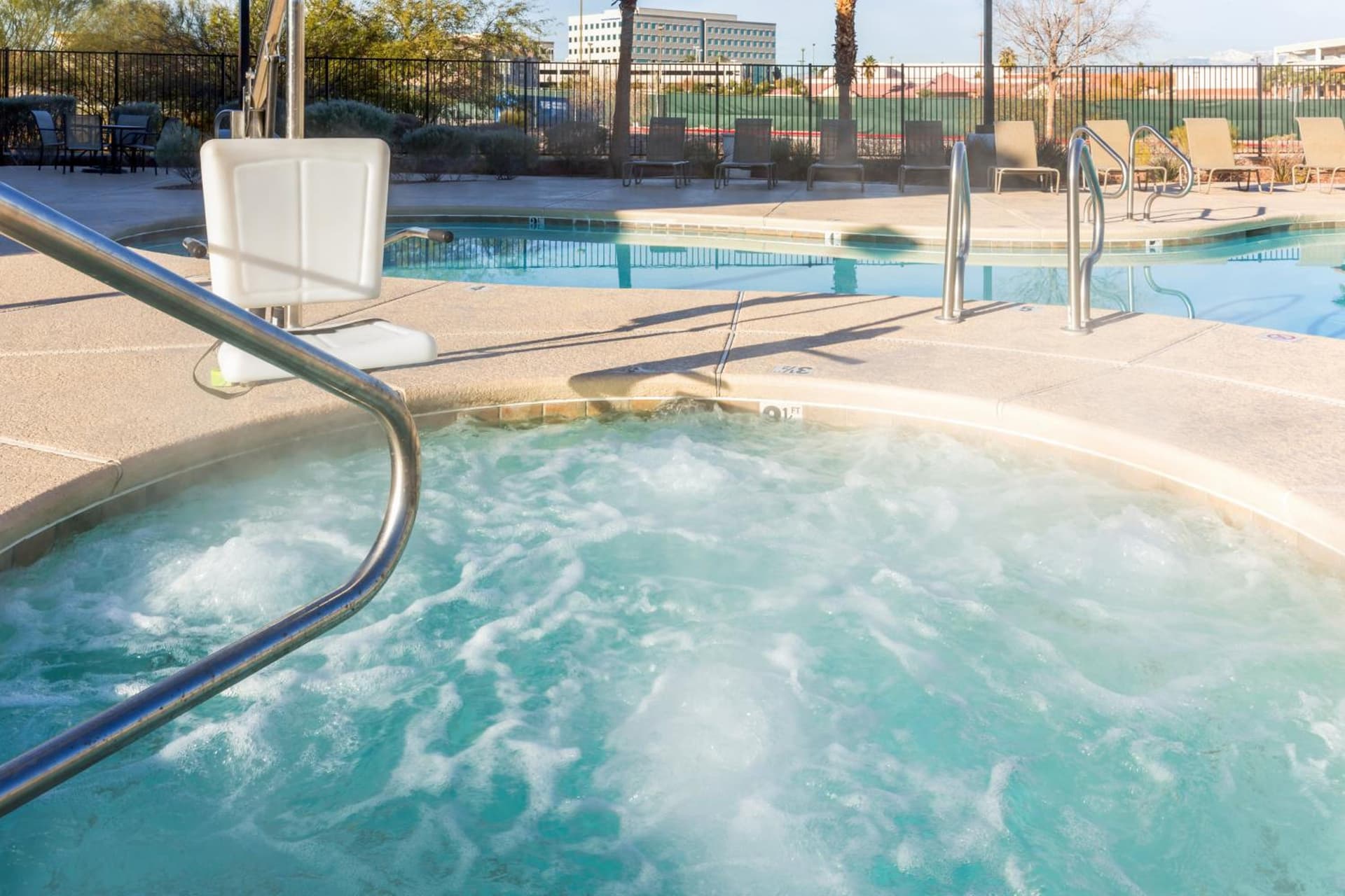 Holiday Inn Express Hotel and Suites - Henderson by IHG gallery photo in Las Vegas, NV — image 8