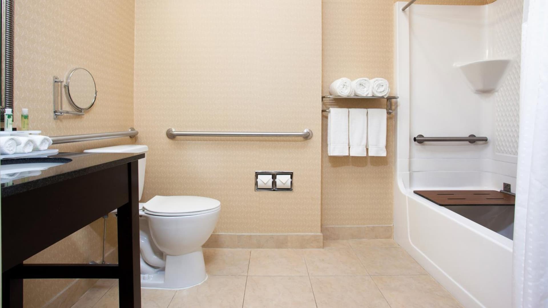 Holiday Inn Express and Suites Allentown West by IHG gallery photo in Allentown, PA — image 25
