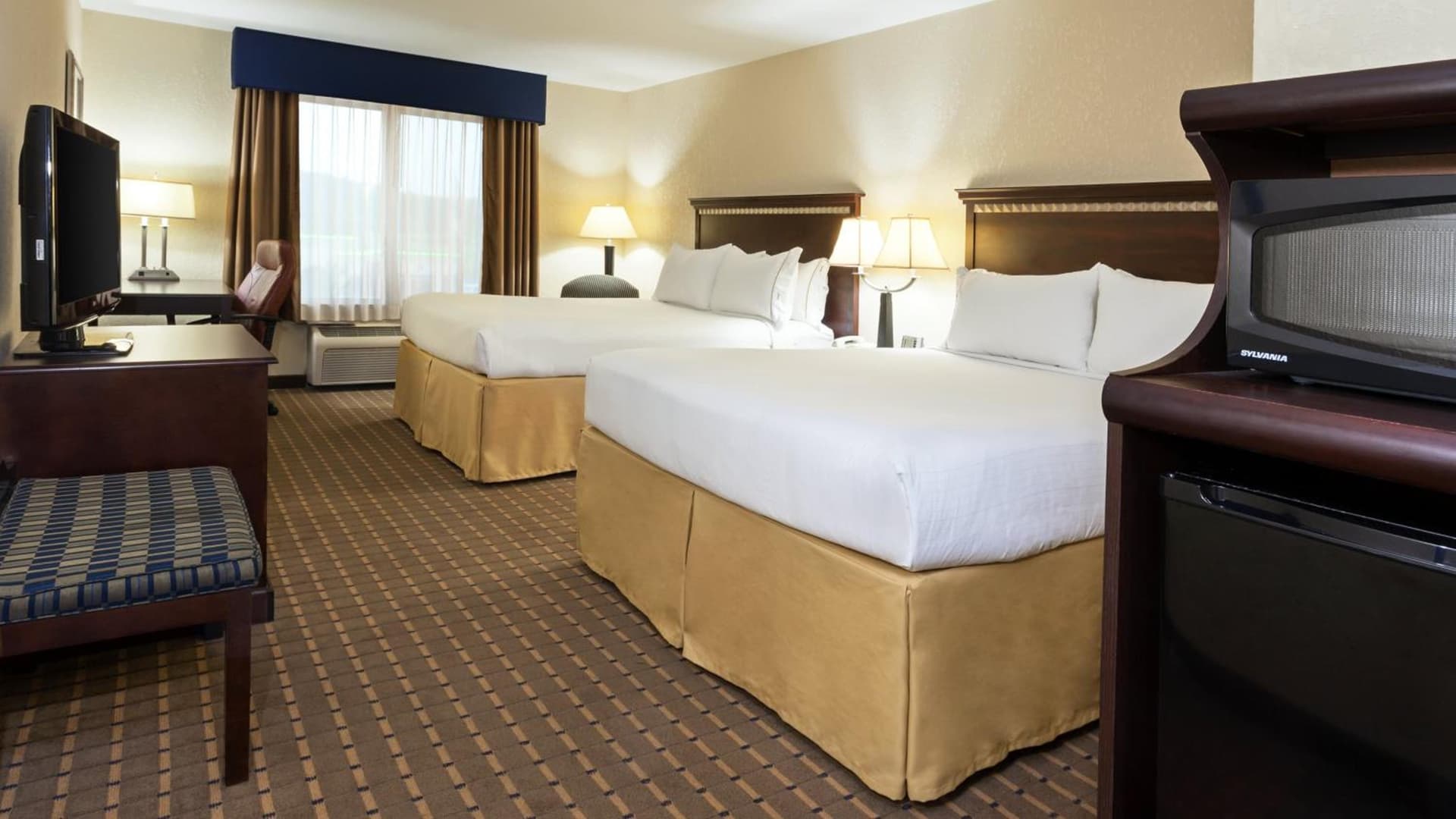 Holiday Inn Express and Suites Allentown West by IHG gallery photo in Allentown, PA — image 43