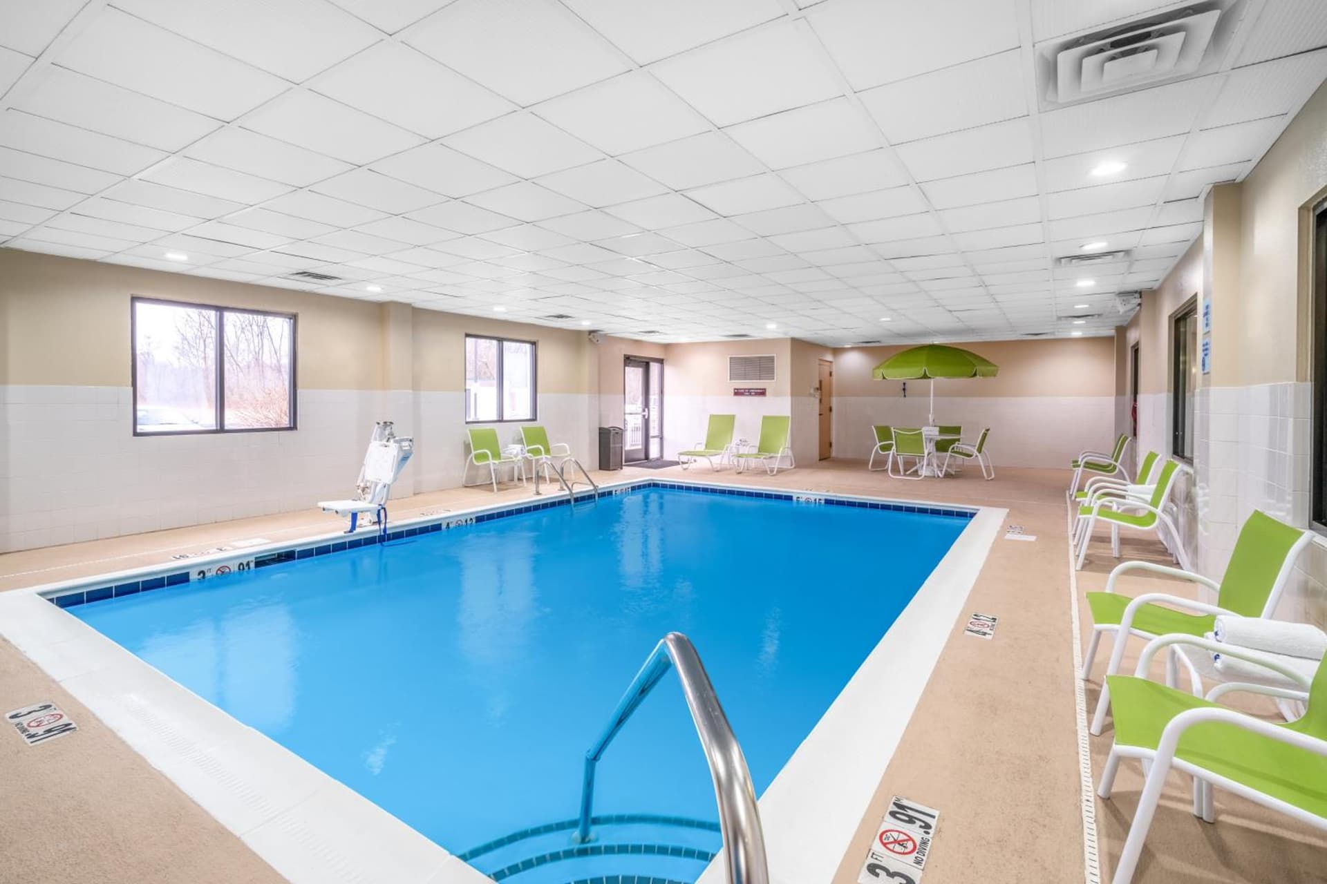 Holiday Inn Express Hotel & Suites Ashland by IHG gallery photo in Ashland, KY — image 5