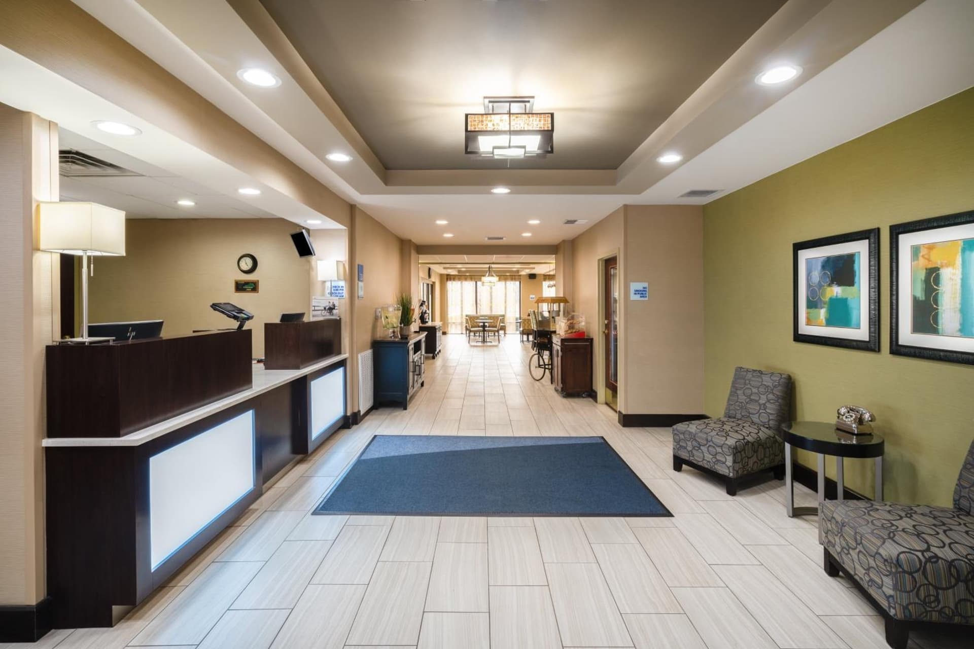 Holiday Inn Express Hotel & Suites Ashland by IHG gallery photo in Ashland, KY — image 19