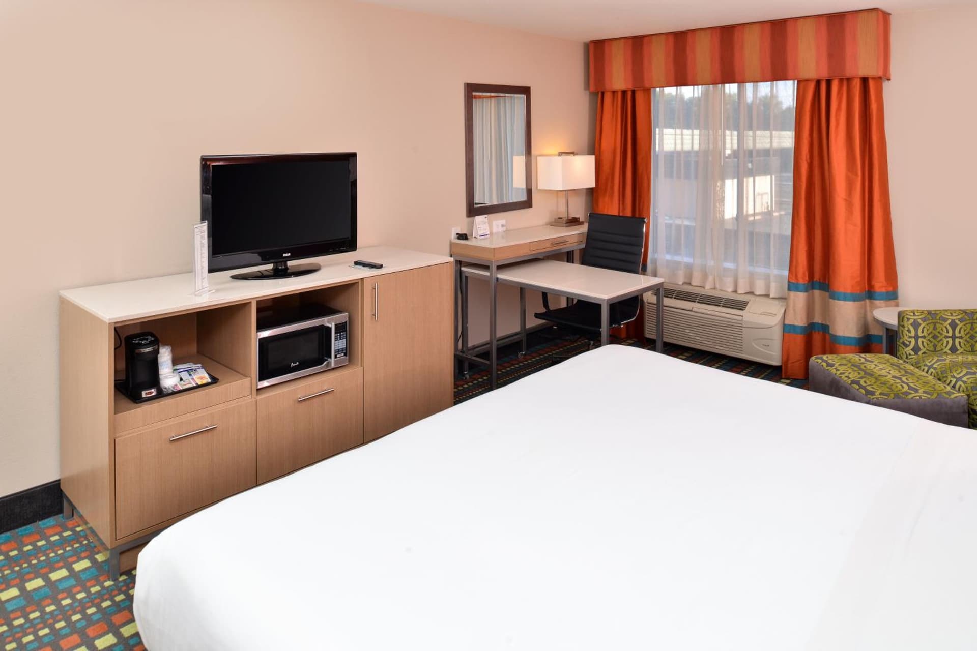 Holiday Inn Express Albuquerque N - Bernalillo by IHG gallery photo in Bernalillo, NM — image 15