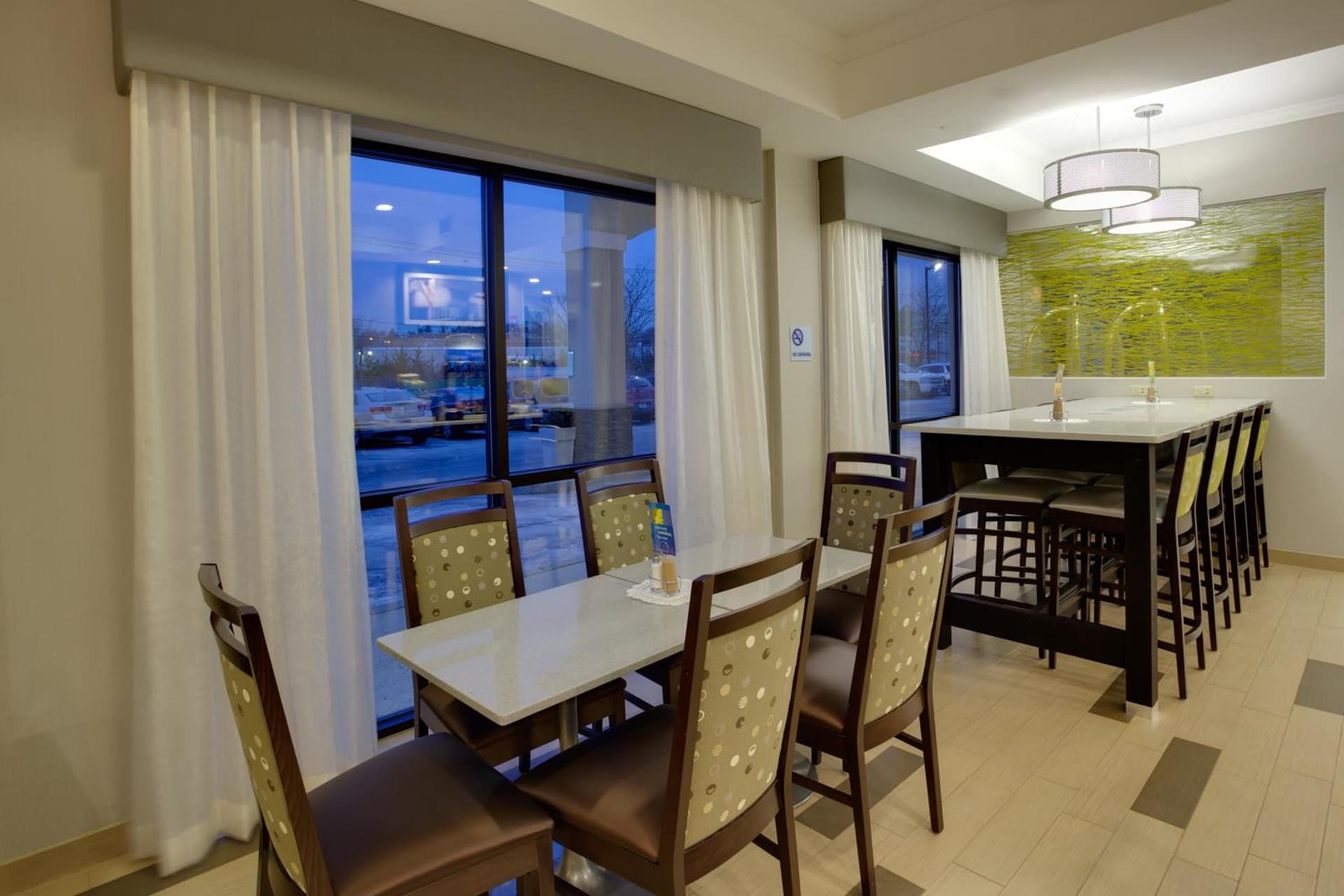 Holiday Inn Express Hotel & Suites Meadowlands Area by IHG gallery photo in Carlstadt, NJ — image 36