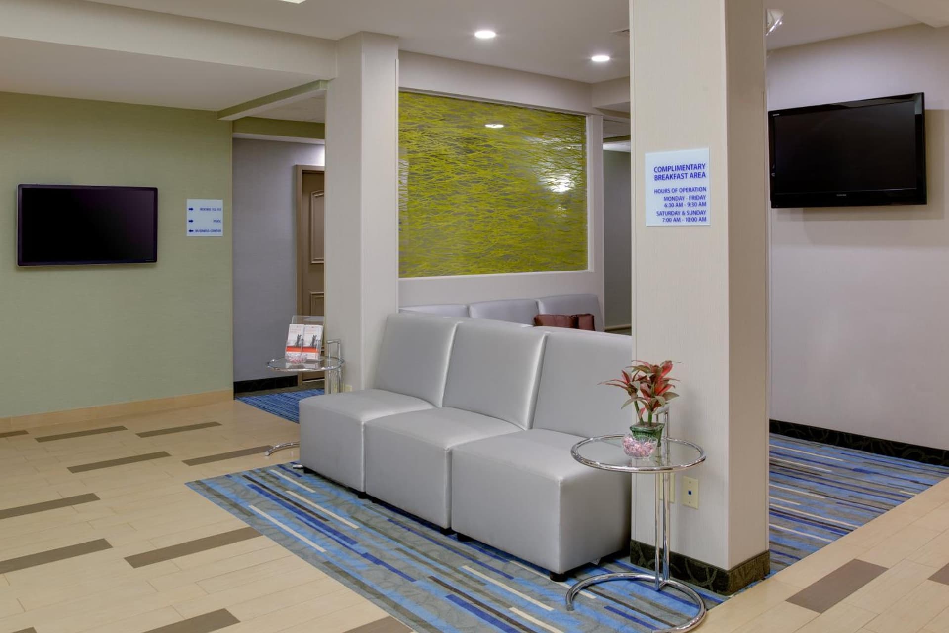 Holiday Inn Express Hotel & Suites Meadowlands Area by IHG gallery photo in Carlstadt, NJ — image 28