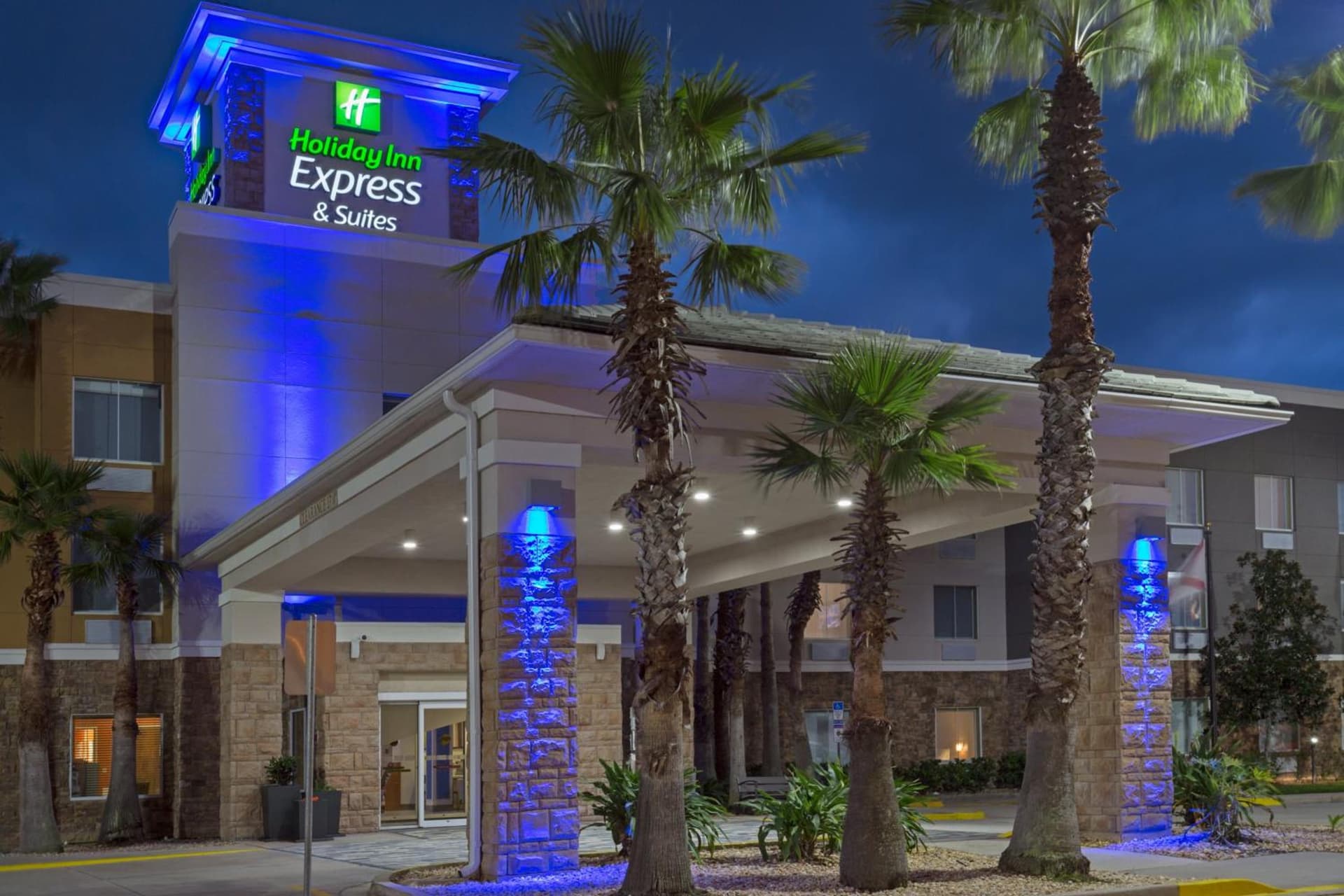 Holiday Inn Express & Suites. by IHG interior in Fleming Island, FL — gallery photo 2