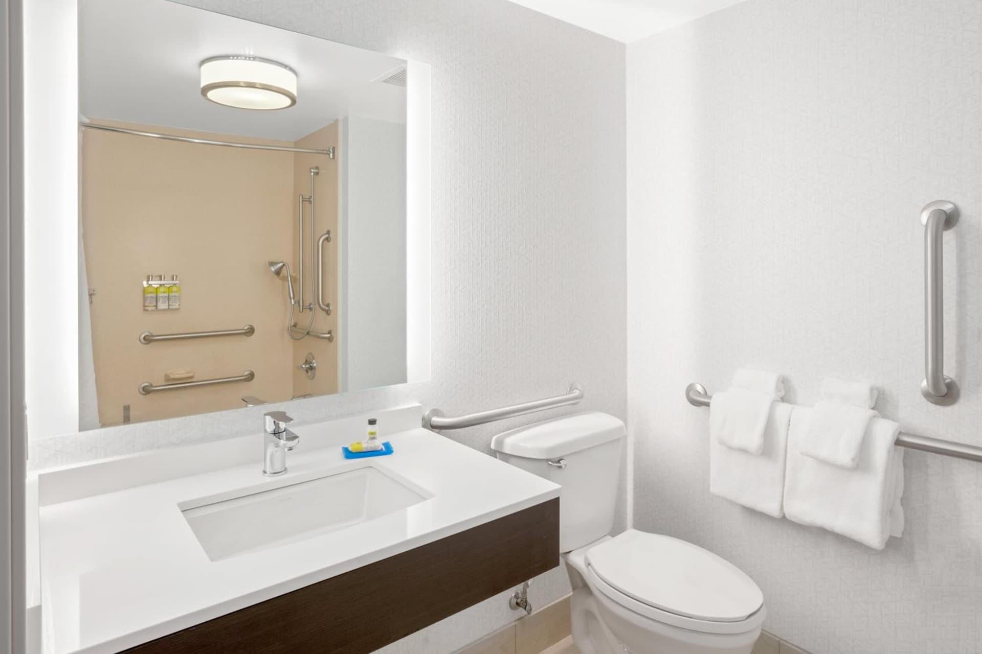 Holiday Inn Express Hotel & Suites Marysville by IHG gallery photo in Marysville, WA — image 5