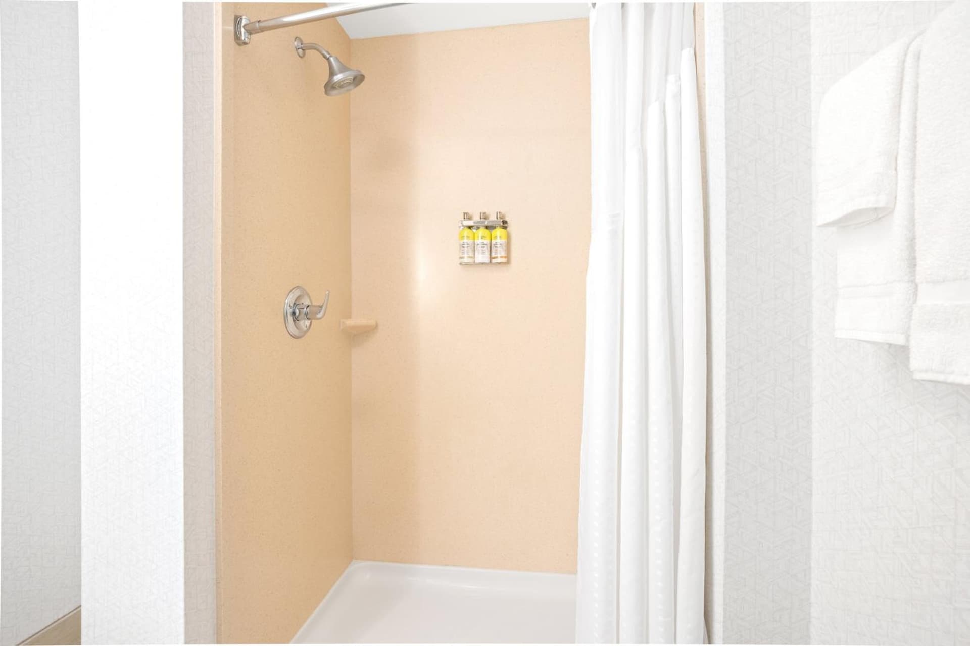 Holiday Inn Express Hotel & Suites Marysville by IHG gallery photo in Marysville, WA — image 6
