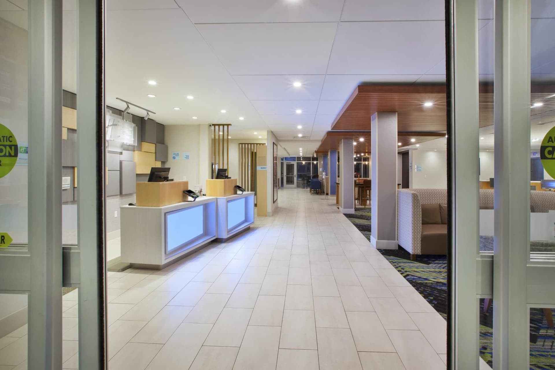 Holiday Inn Express & Suites Grand Rapids Airport North by IHG interior in Grand Rapids, MI — gallery photo 2