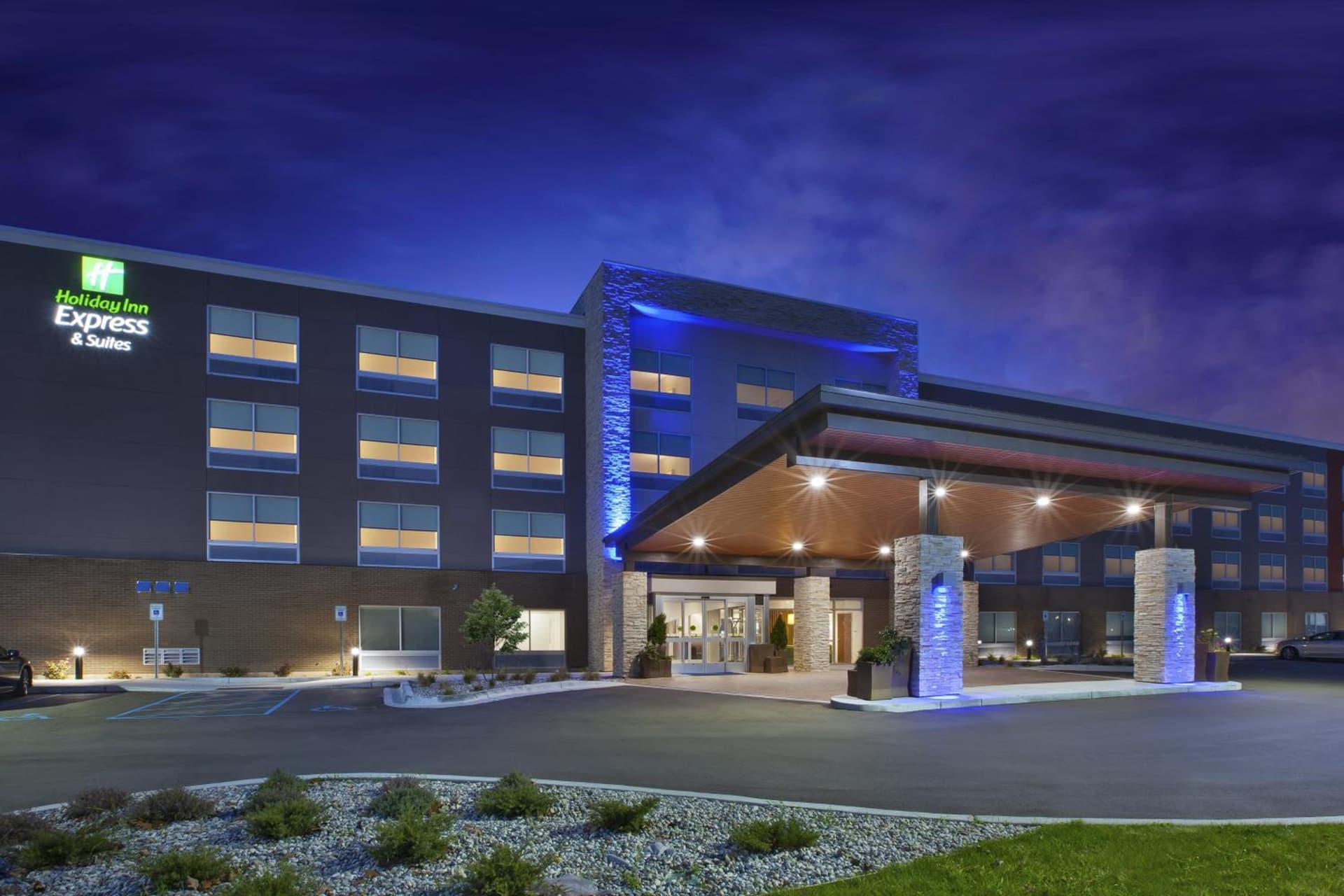 Holiday Inn Express & Suites Grand Rapids Airport North by IHG featured exterior or lobby in Grand Rapids, MI — similar hotel