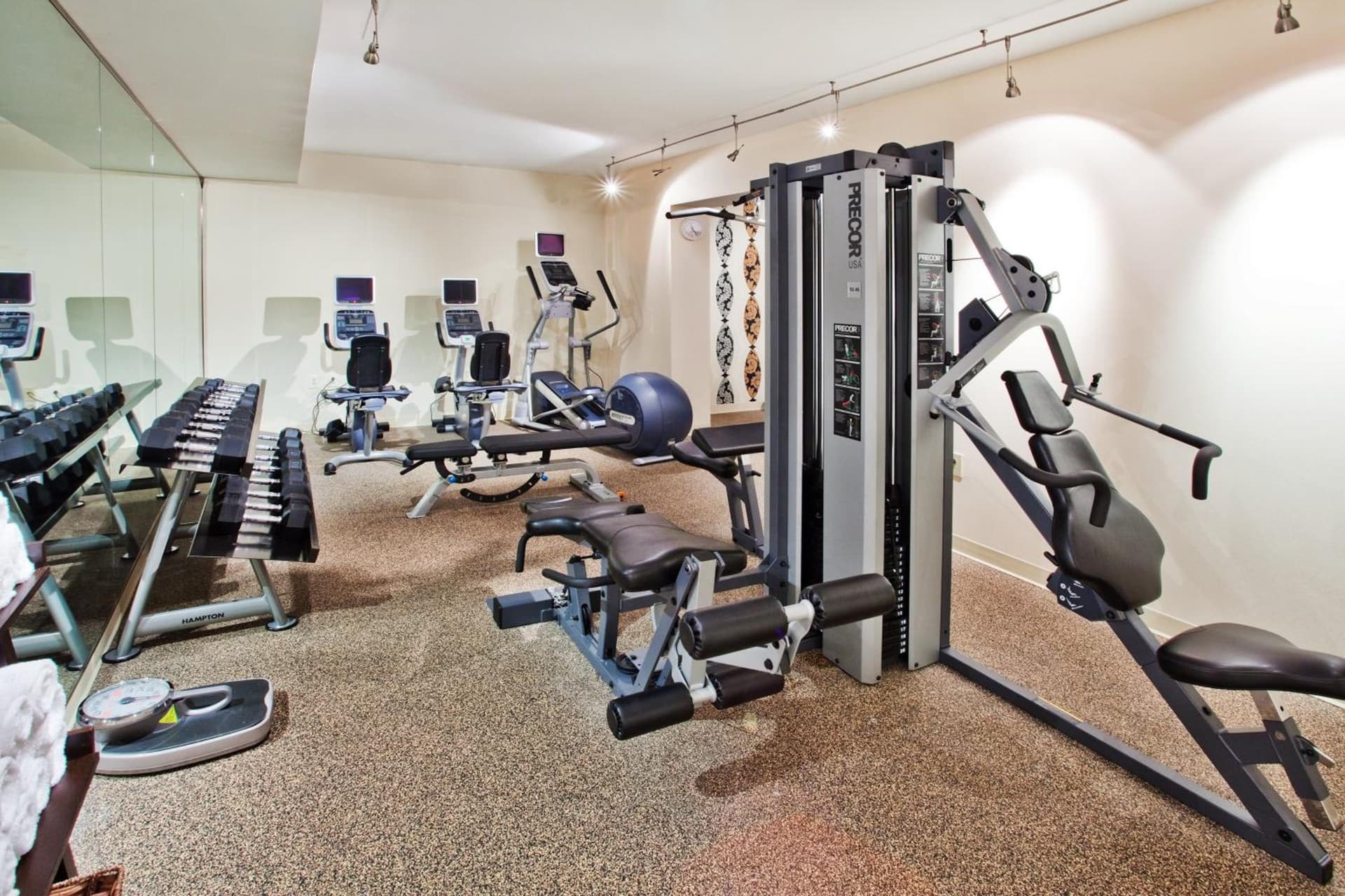 Crowne Plaza Charleston by IHG gallery photo in Charleston, SC — image 77