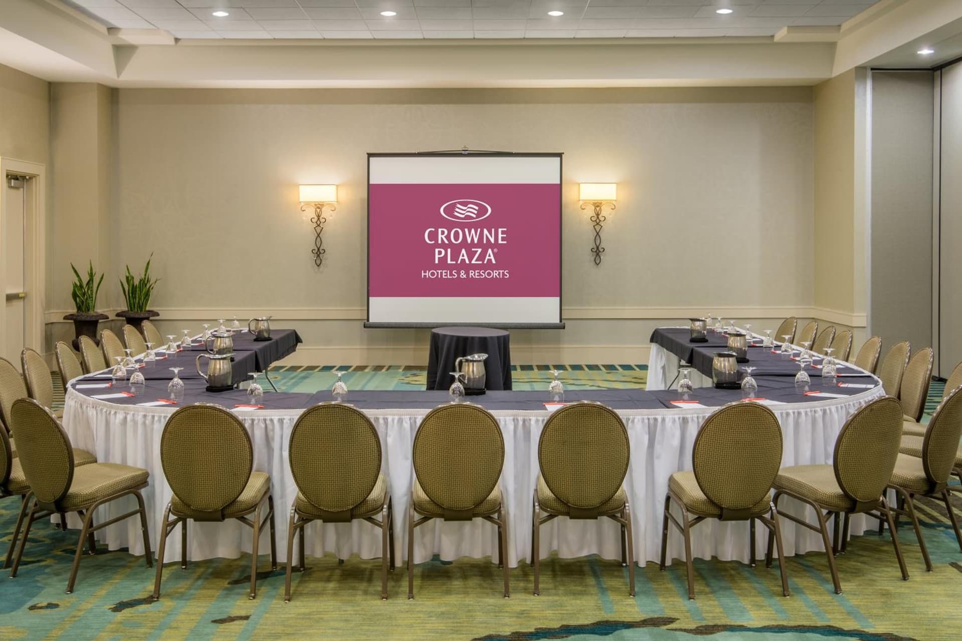 Crowne Plaza Charleston by IHG gallery photo in Charleston, SC — image 29