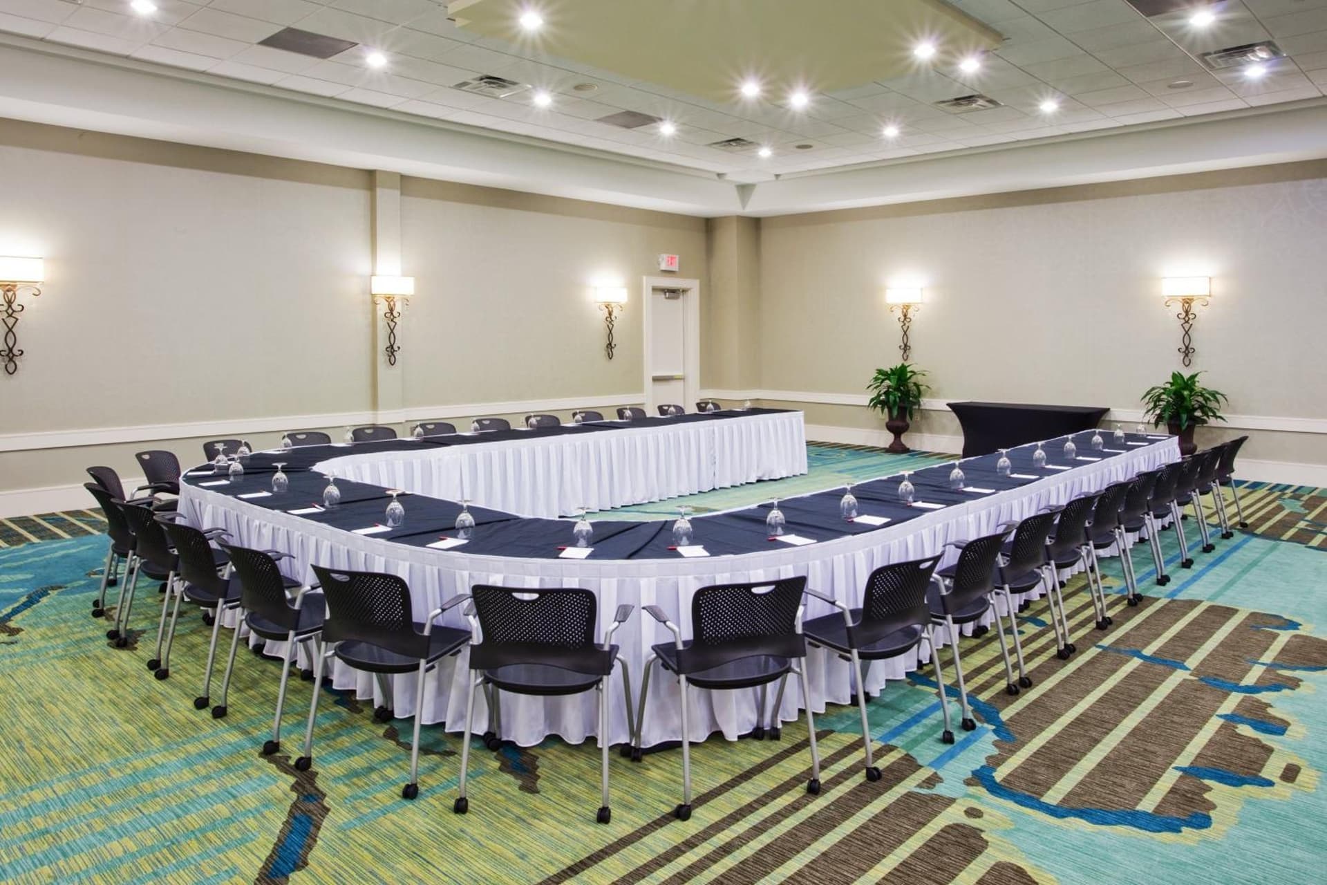 Crowne Plaza Charleston by IHG gallery photo in Charleston, SC — image 8