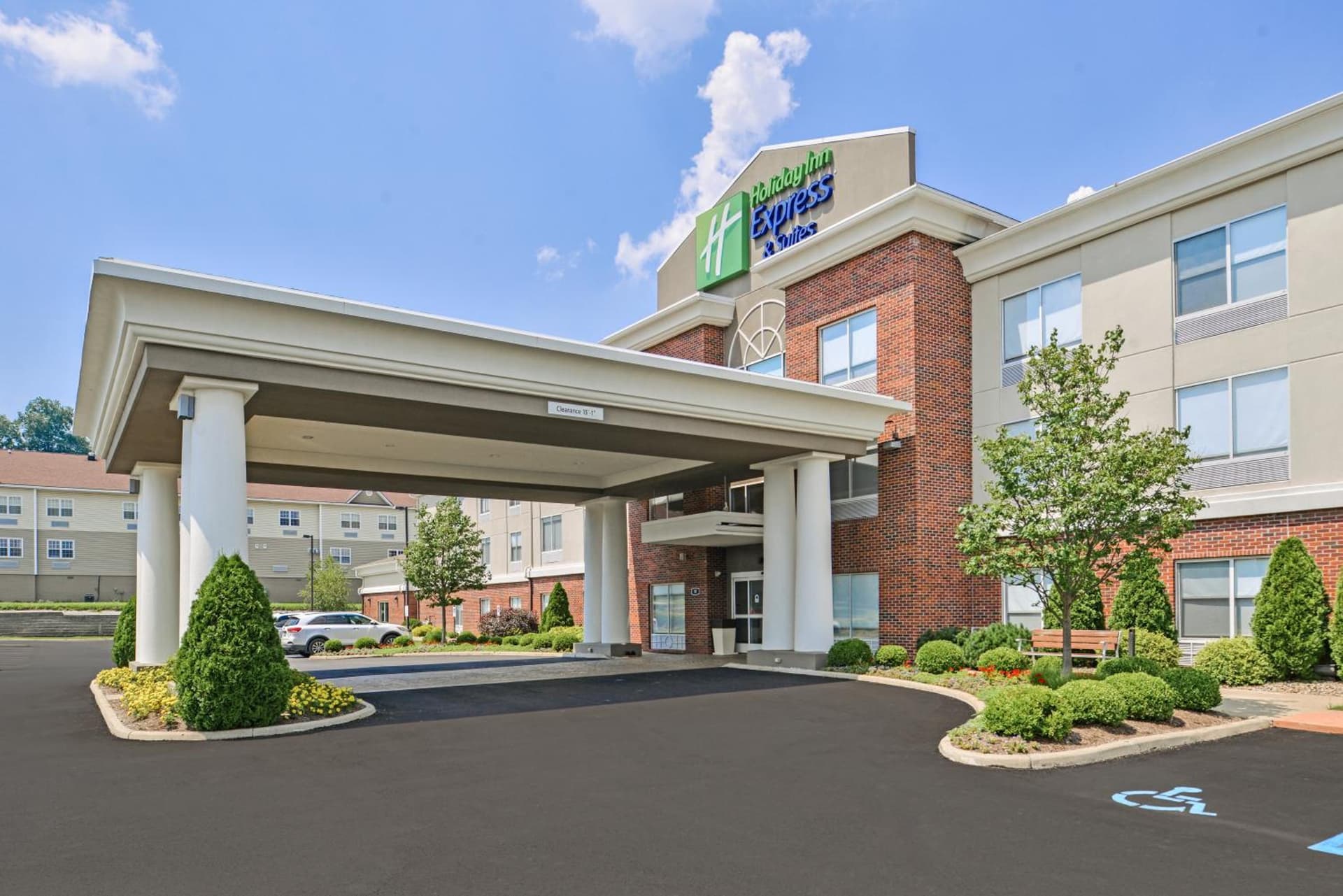 Holiday Inn Express Mineral Wells by IHG — hotel in Parkersburg, West Virginia