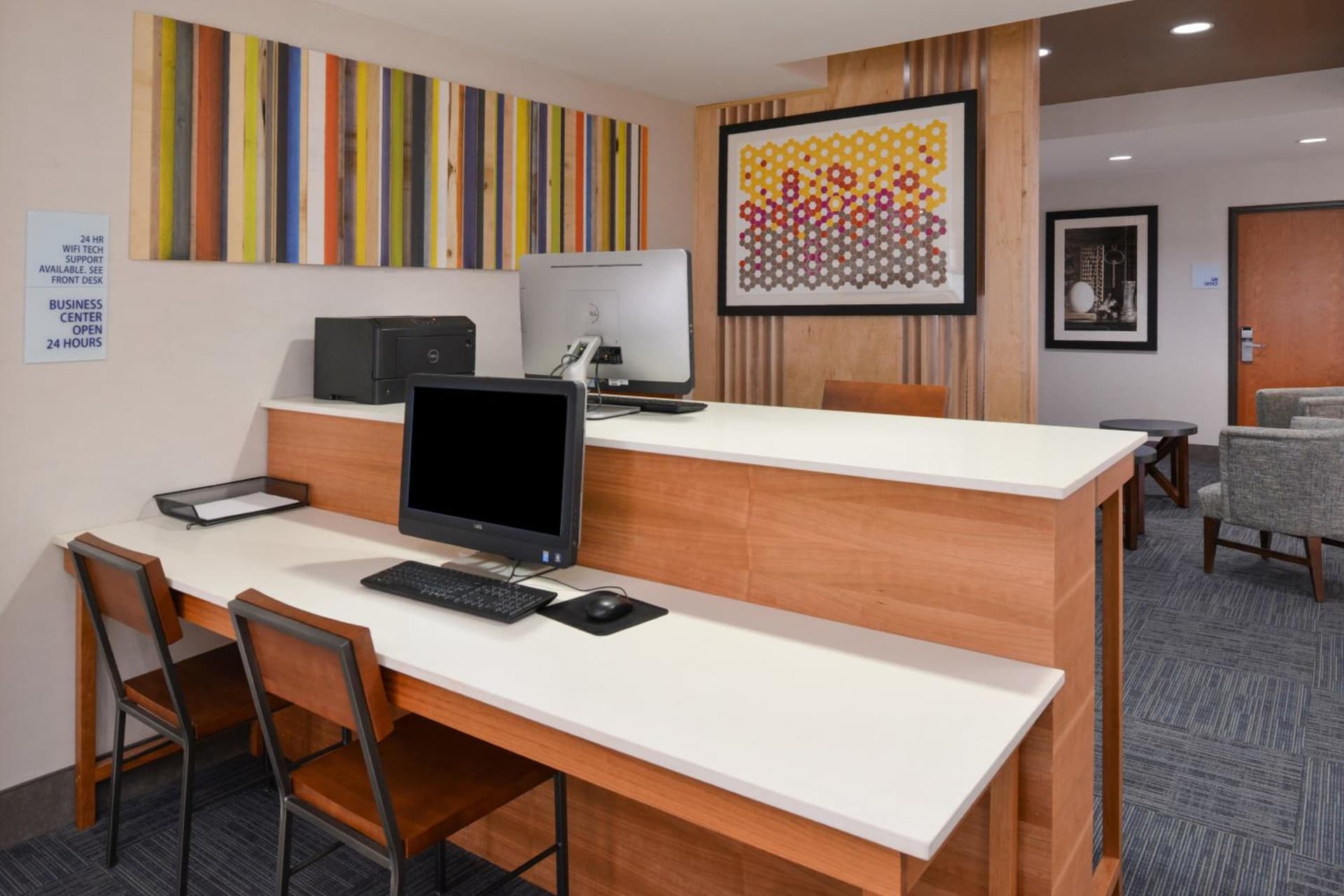 Holiday Inn Express Mineral Wells by IHG property views in Parkersburg, WV — gallery photo 3