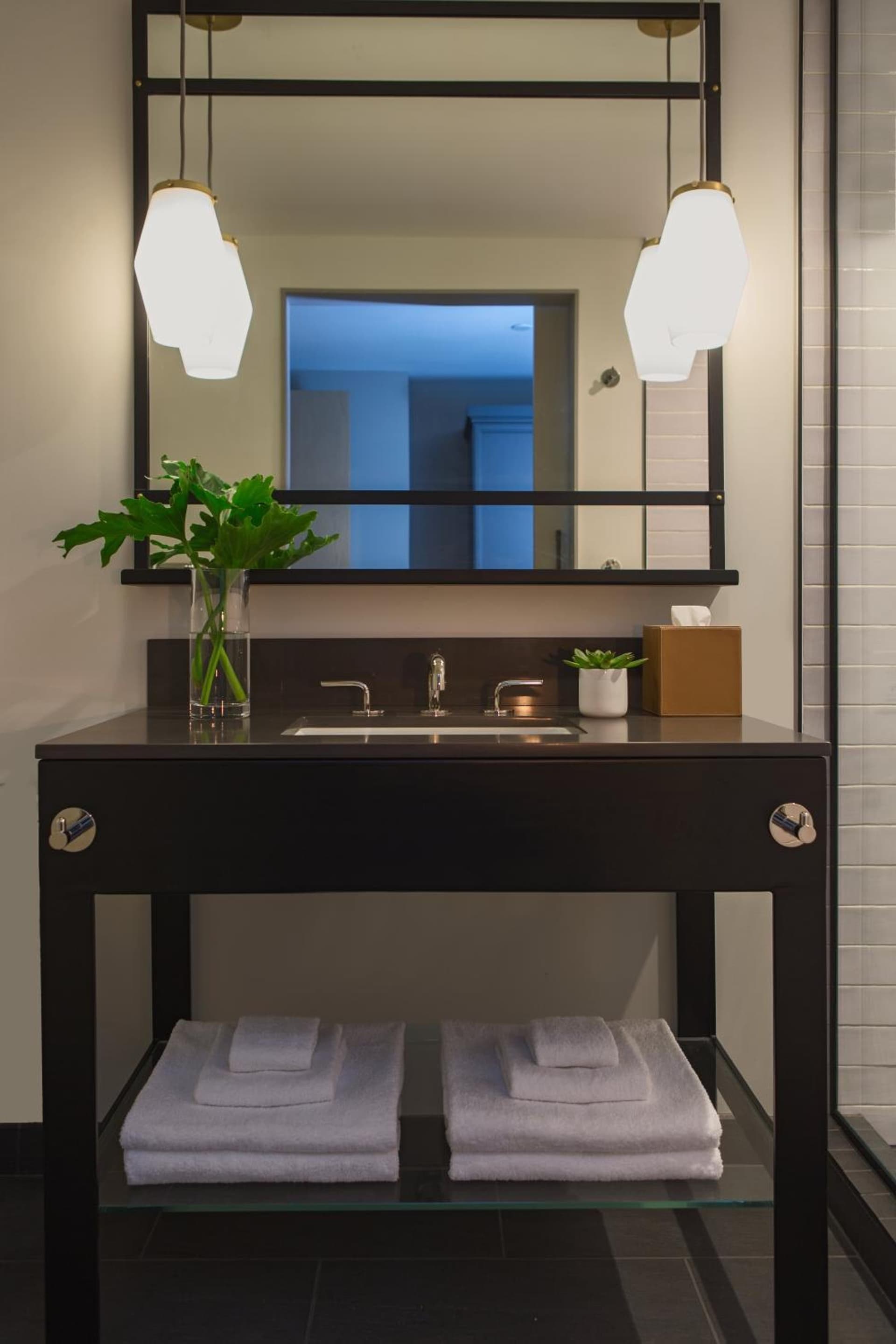 Kimpton Everly Hotel Hollywood by IHG gallery photo in Los Angeles, CA — image 27