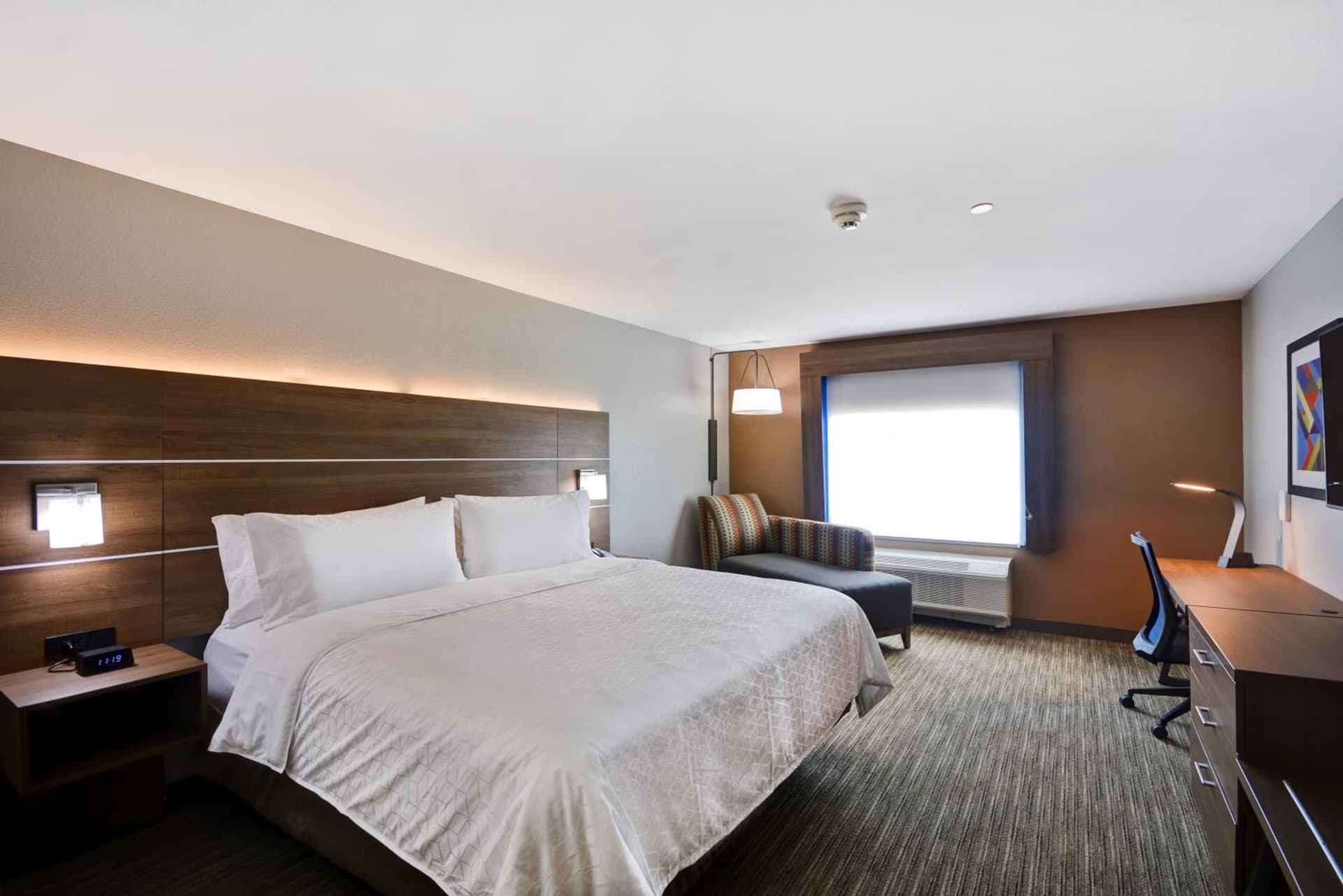 Holiday Inn Express & Suites - Houston NASA - Boardwalk Area by IHG gallery photo in Seabrook, TX — image 10