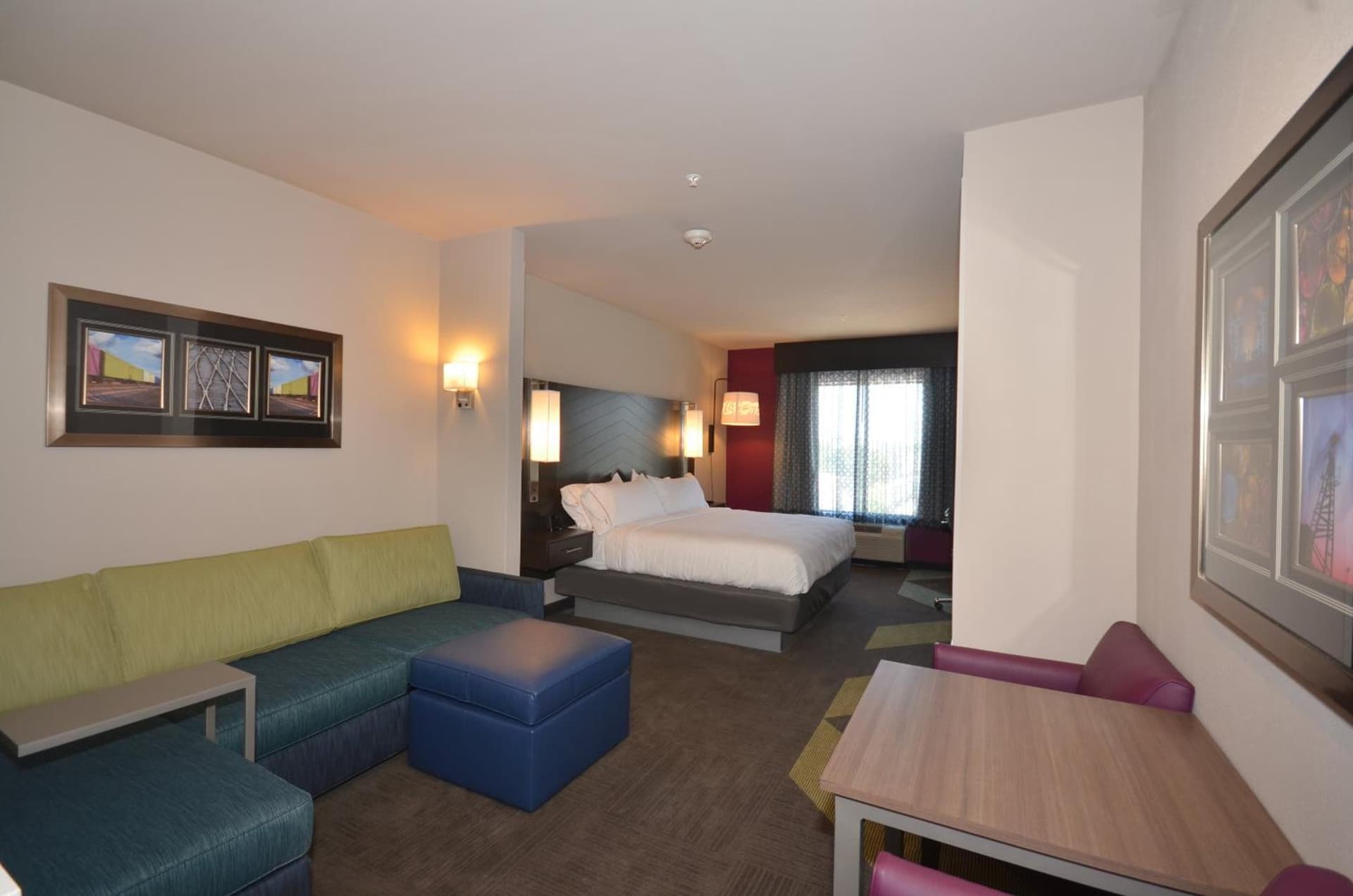 Holiday Inn Express & Suites Oklahoma City Mid - Arpt Area by IHG gallery photo in Oklahoma City, OK — image 30