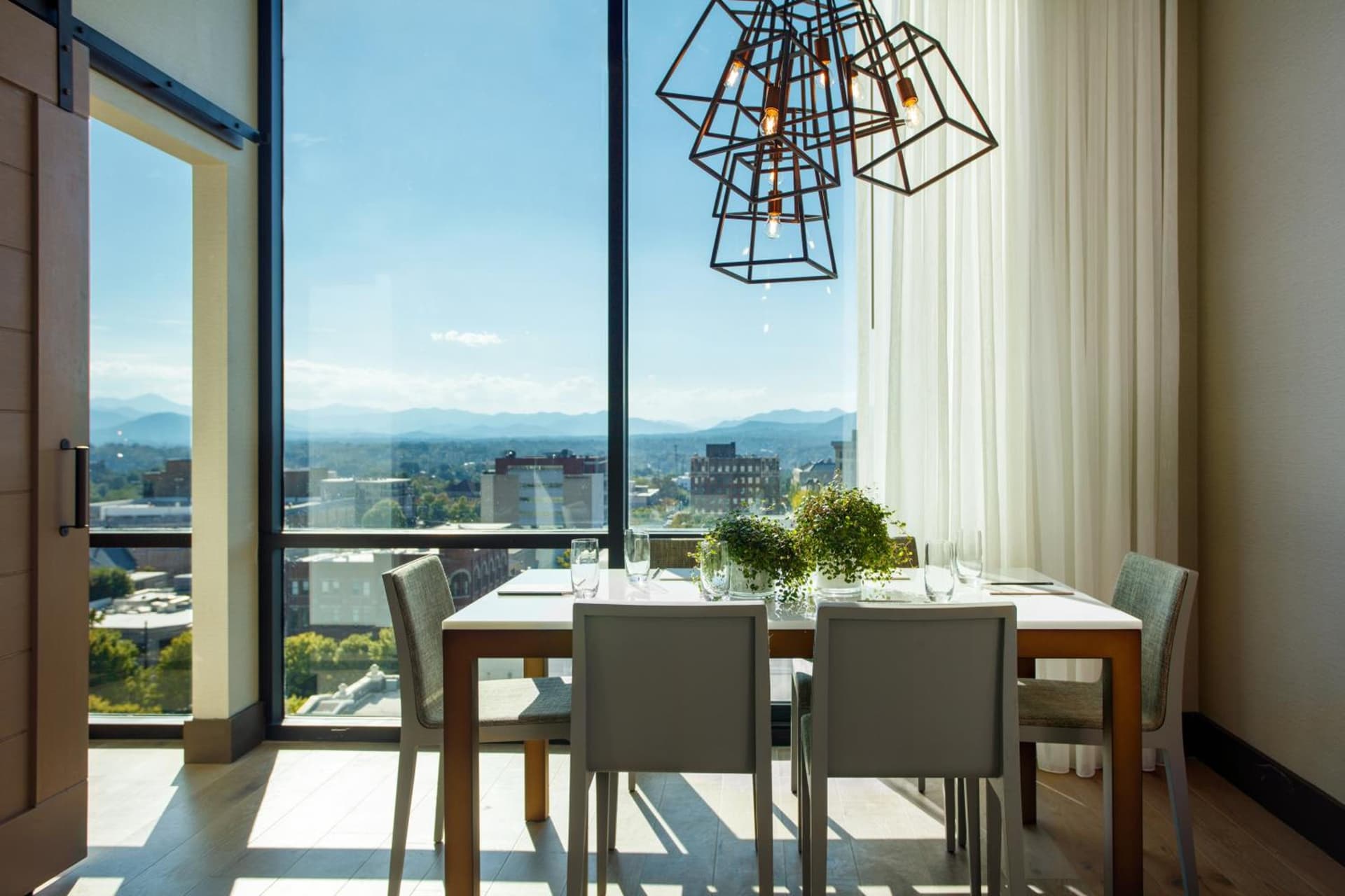 Kimpton Hotel Arras by IHG gallery photo in Asheville, NC — image 70