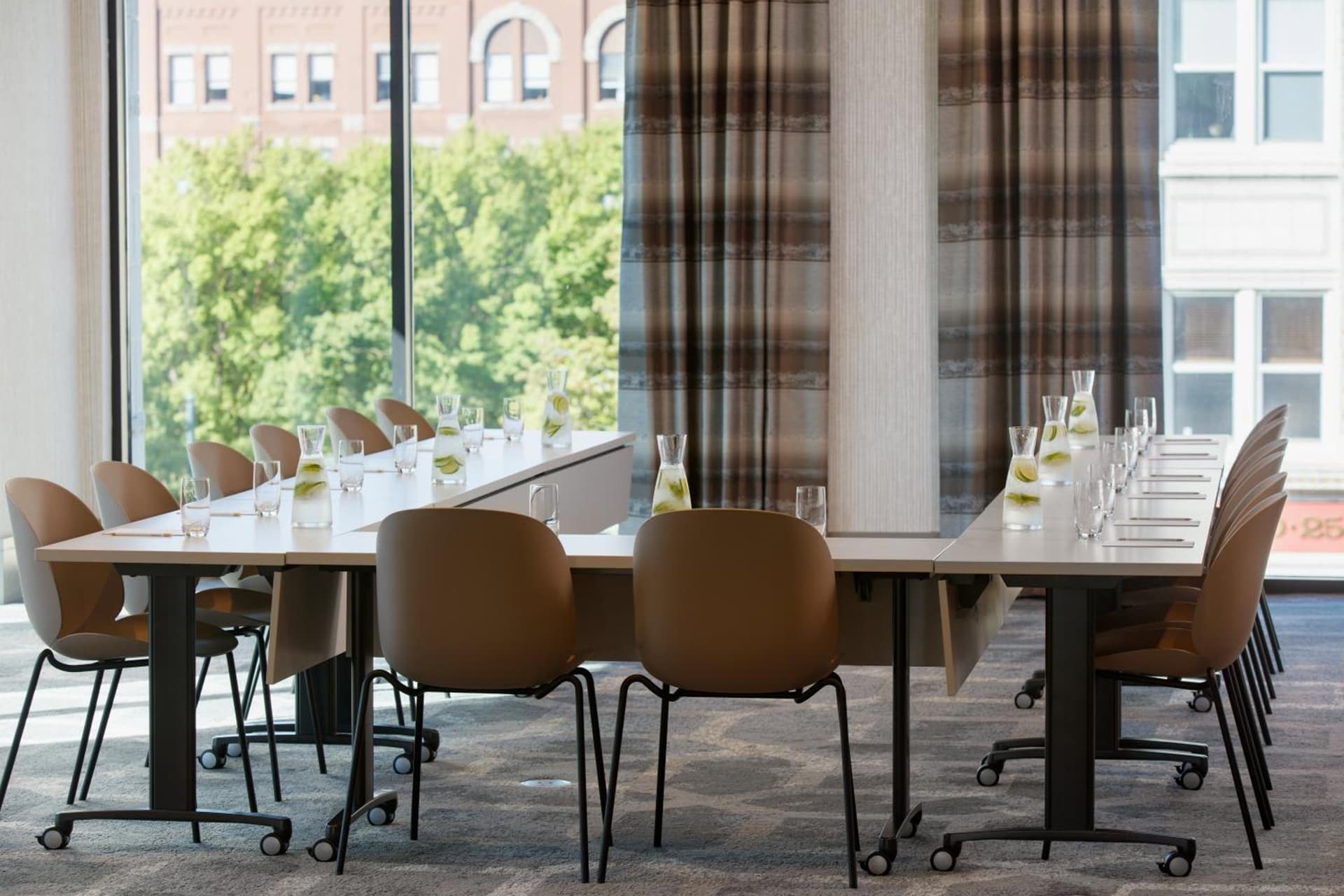 Kimpton Hotel Arras by IHG gallery photo in Asheville, NC — image 94