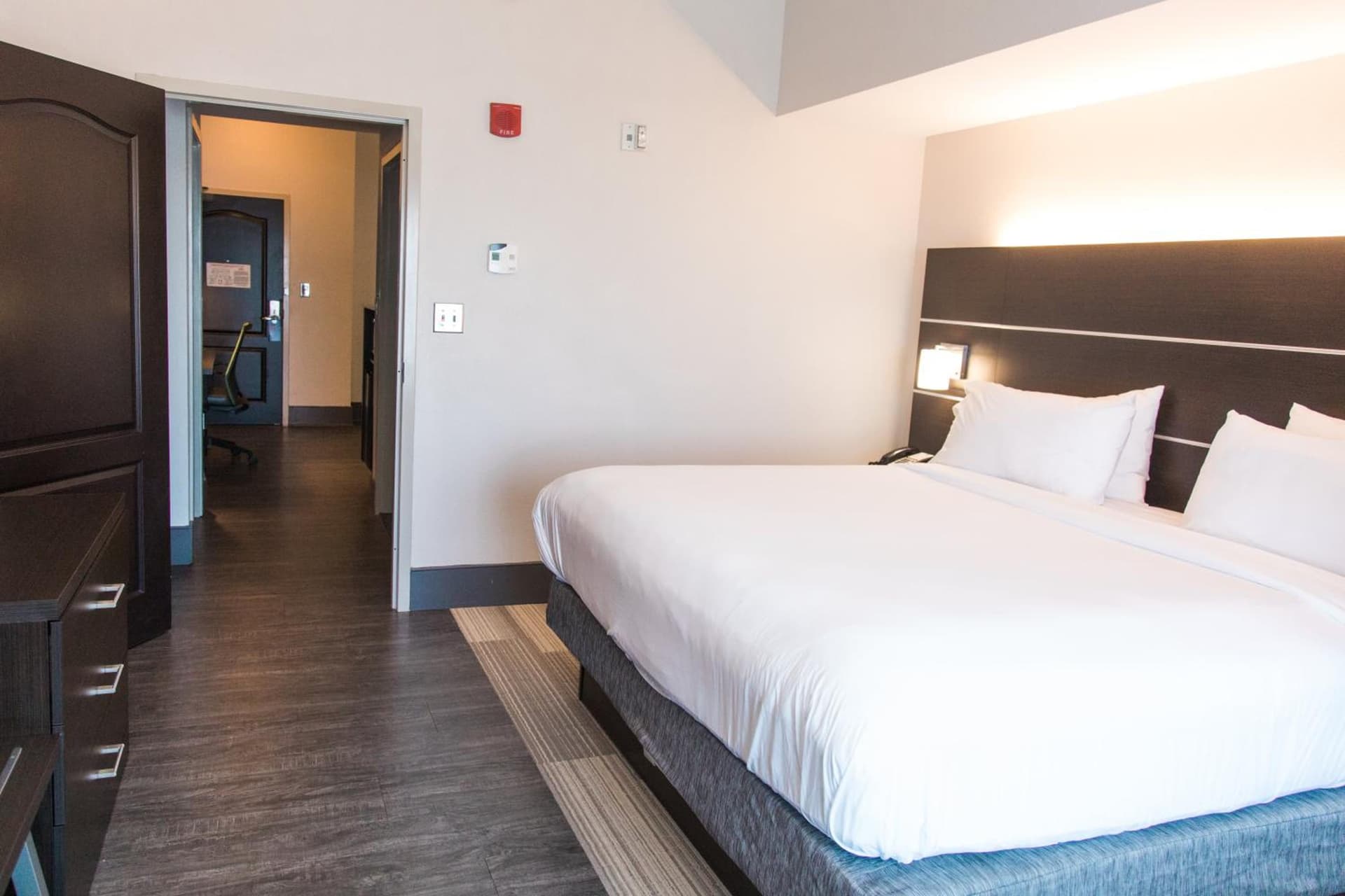 Holiday Inn Express & Suites Columbia-Fort Jackson by IHG gallery photo in Columbia, SC — image 9