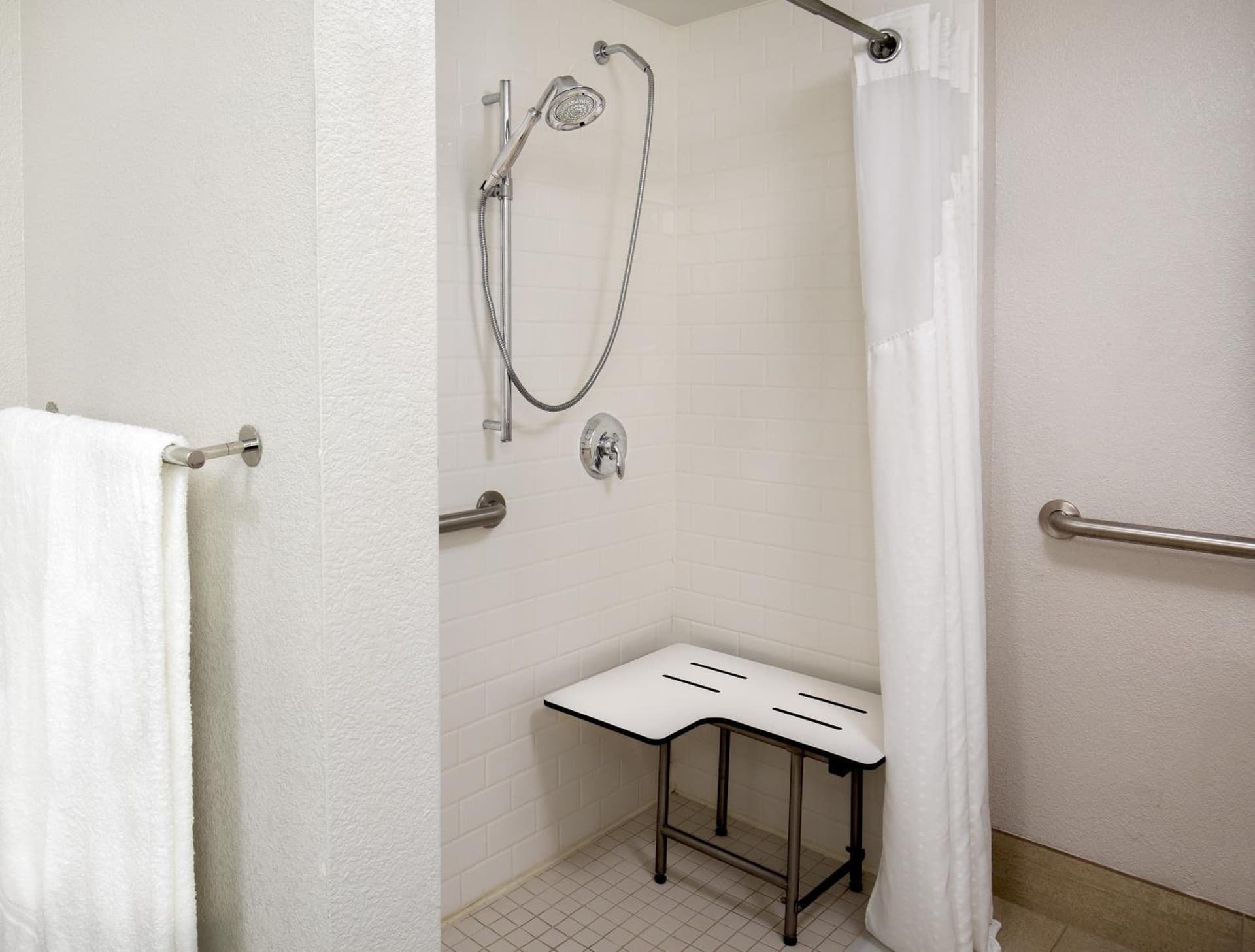Holiday Inn Express Chesapeake - Norfolk by IHG gallery photo in Chesapeake, VA — image 28