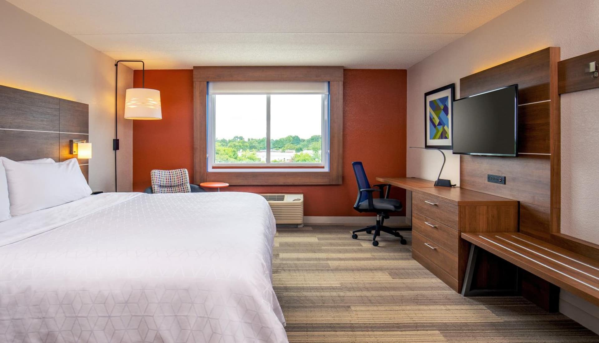 Holiday Inn Express Chesapeake - Norfolk by IHG interior in Chesapeake, VA — gallery photo 2
