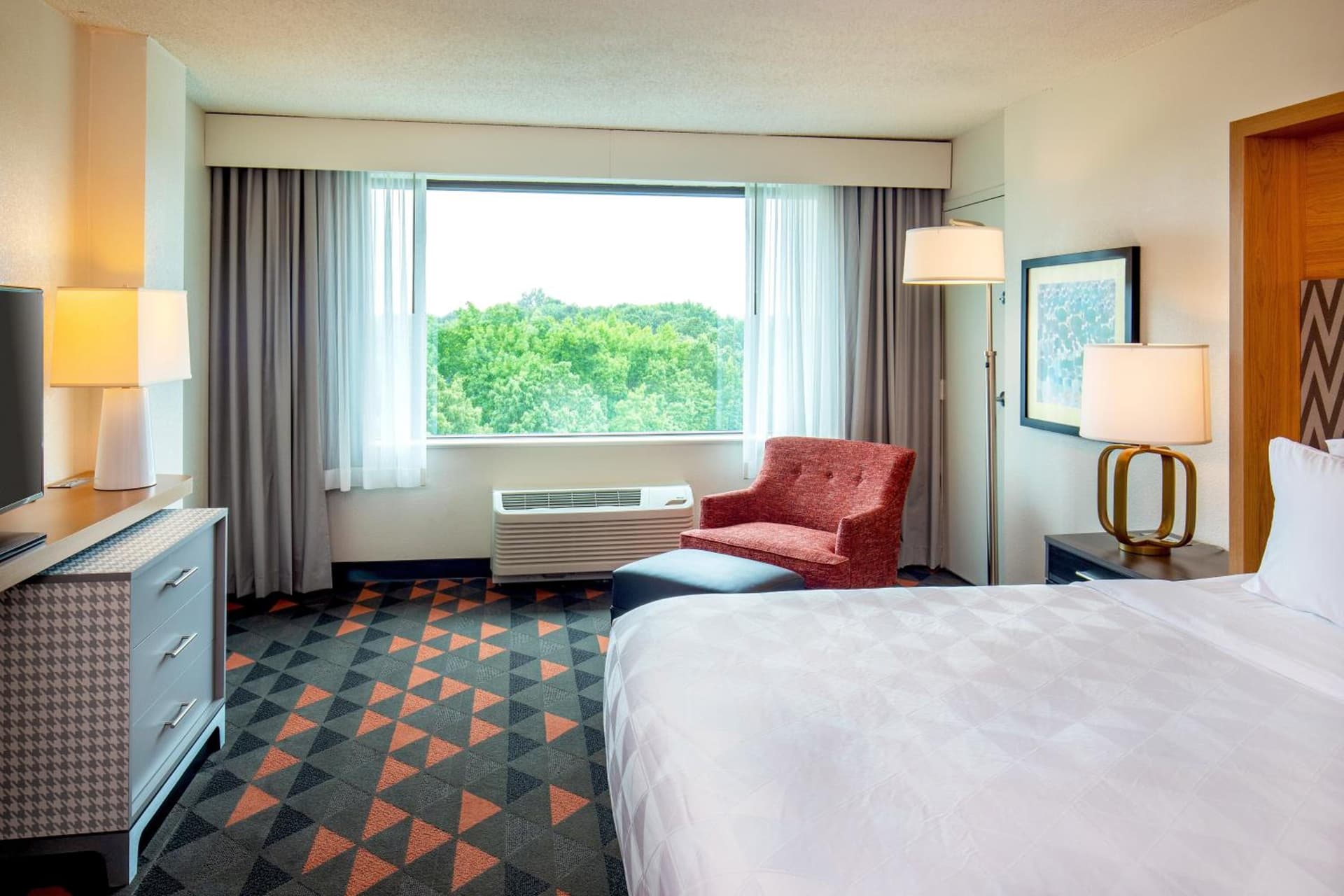 Holiday Inn Newport News - Hampton by IHG gallery photo in Newport News, VA — image 21