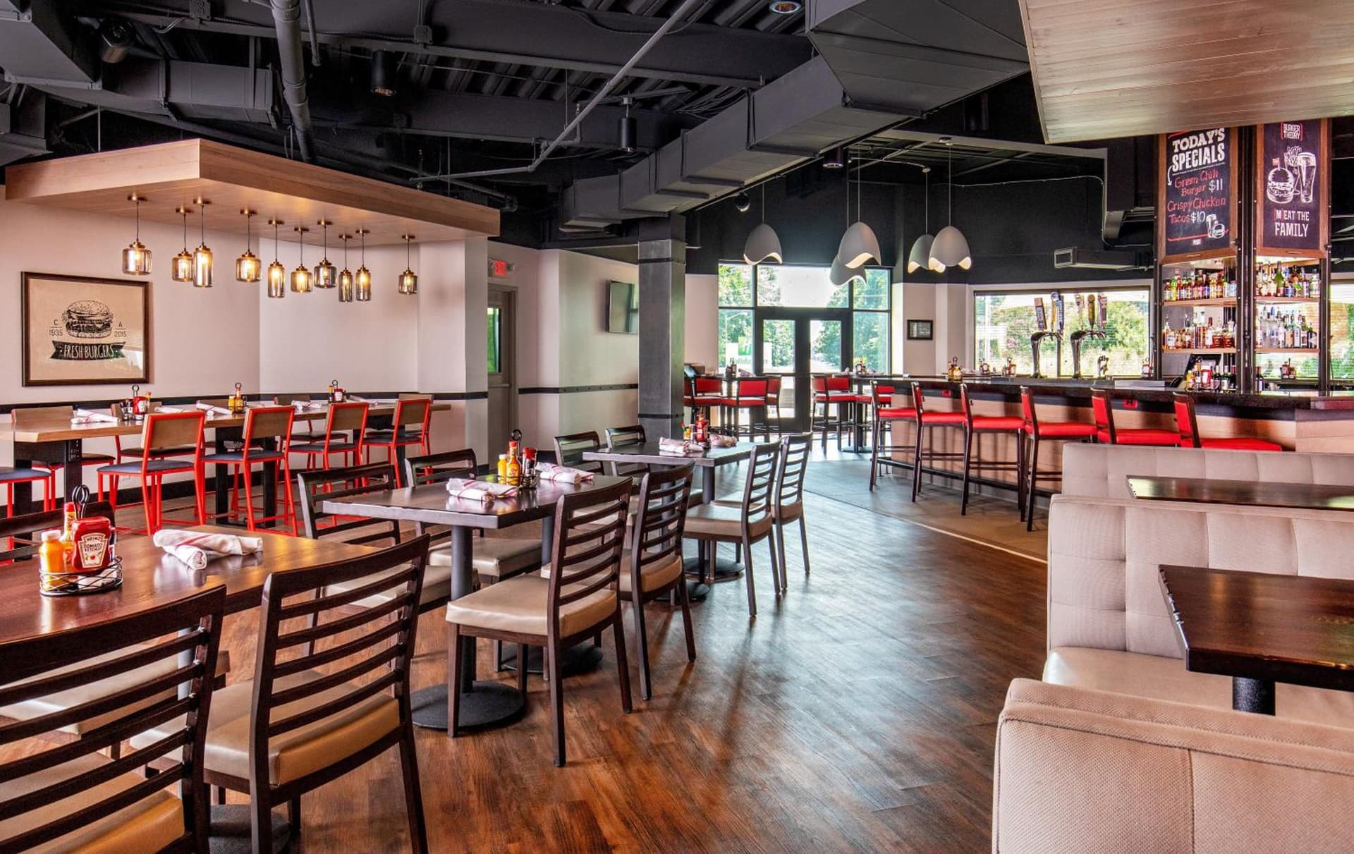 Holiday Inn Newport News - Hampton by IHG gallery photo in Newport News, VA — image 7