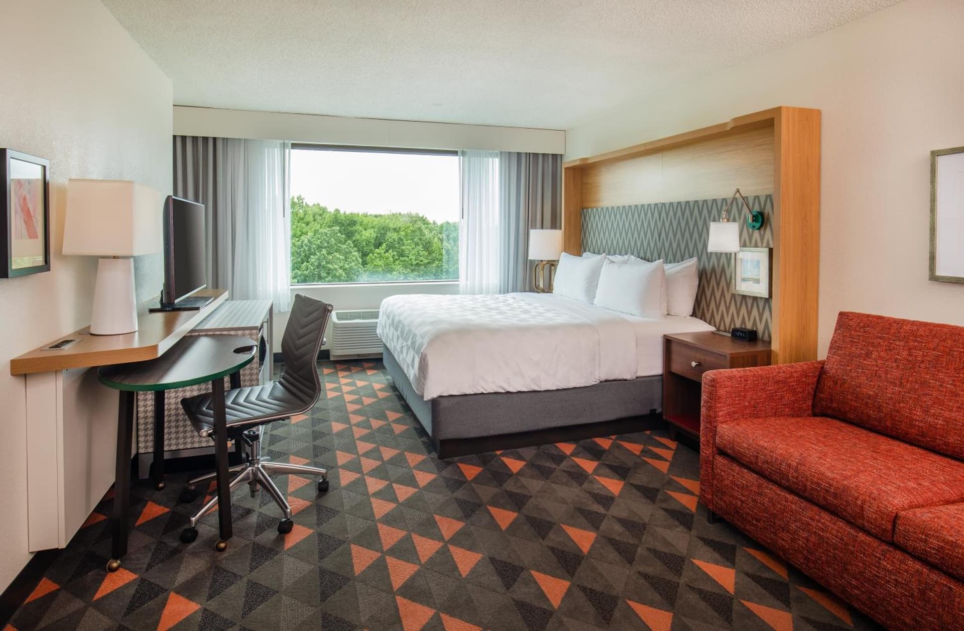 Holiday Inn Newport News - Hampton by IHG gallery photo in Newport News, VA — image 34