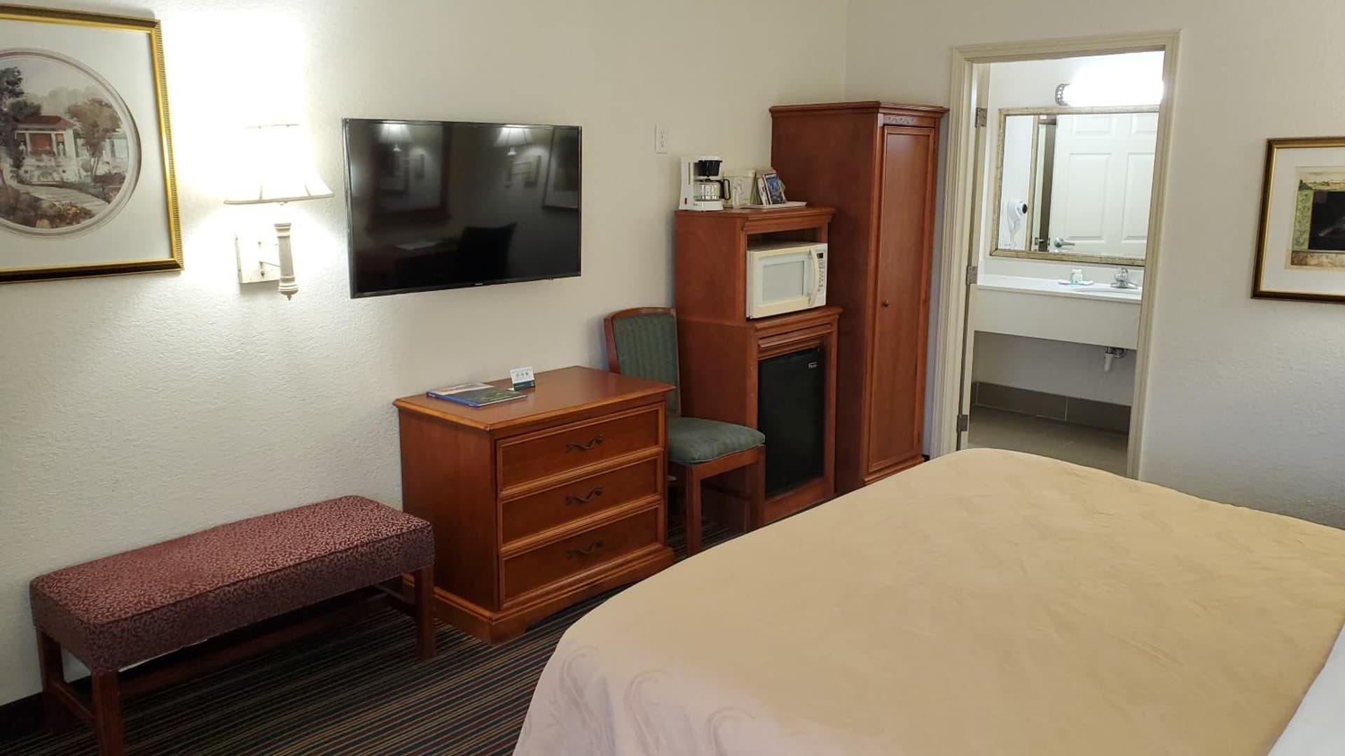 Quality Inn & Suites Biltmore East gallery photo in Asheville, NC — image 19