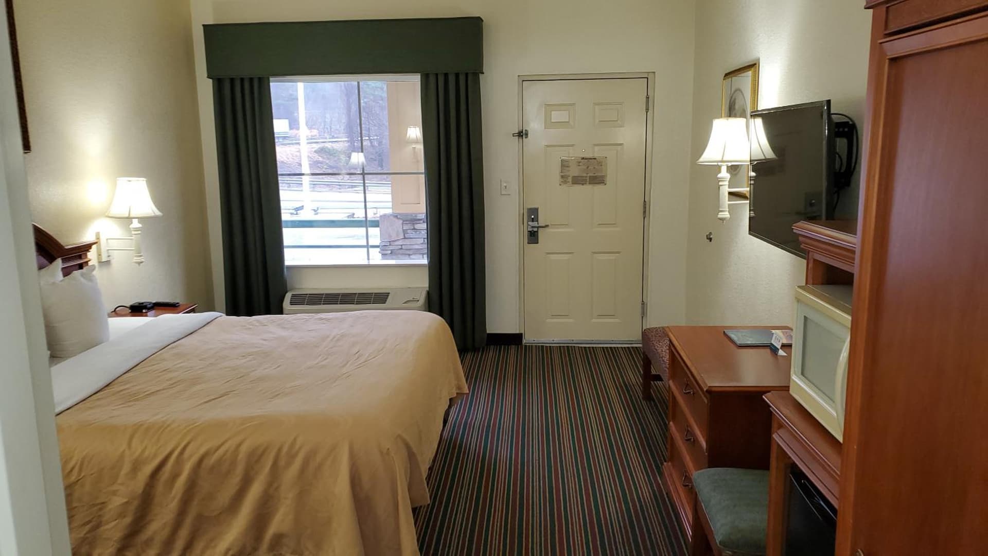 Quality Inn & Suites Biltmore East gallery photo in Asheville, NC — image 14