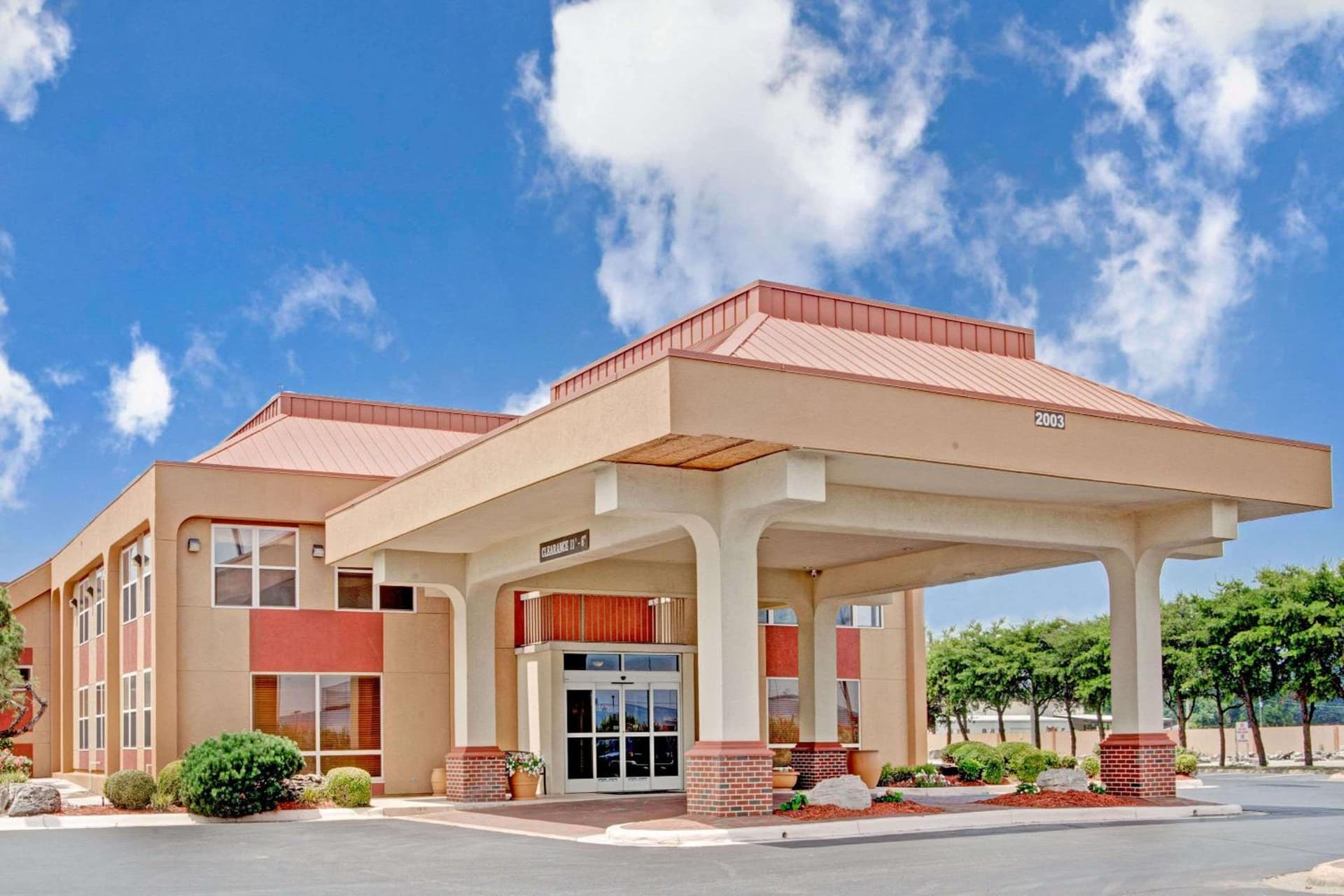 Ramada by Wyndham West Memphis featured exterior or lobby in West Memphis, AR — similar hotel
