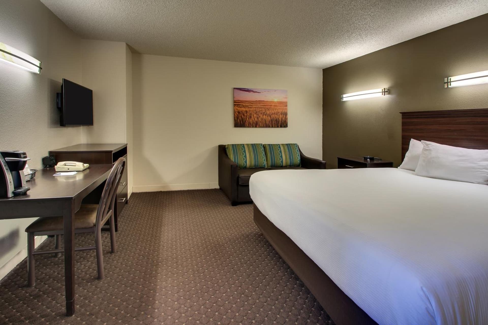 EverSpring Inn gallery photo in Bismarck, ND — image 13