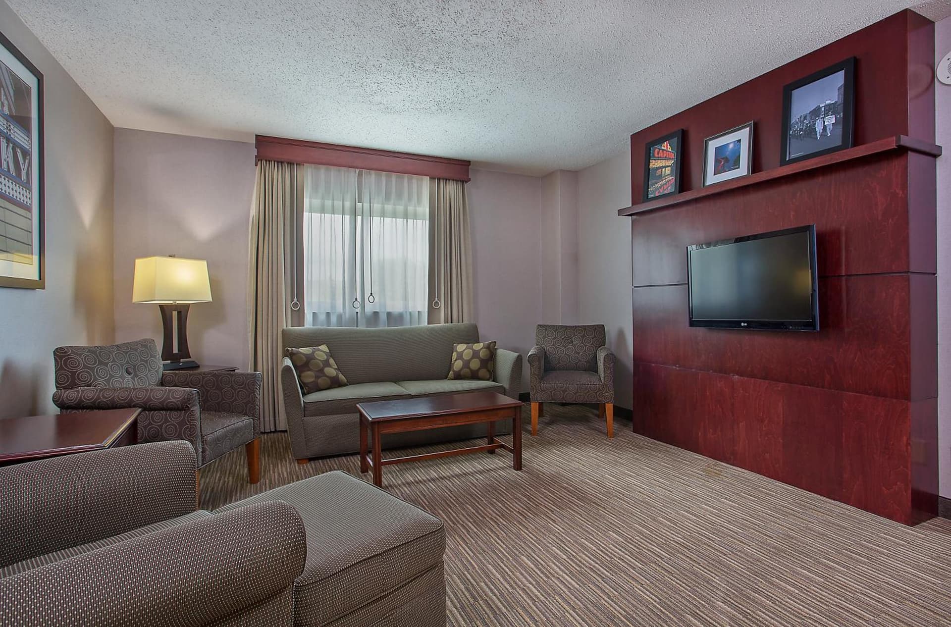 Holiday Inn University Plaza-Bowling Green by IHG gallery photo in Bowling Green, KY — image 66