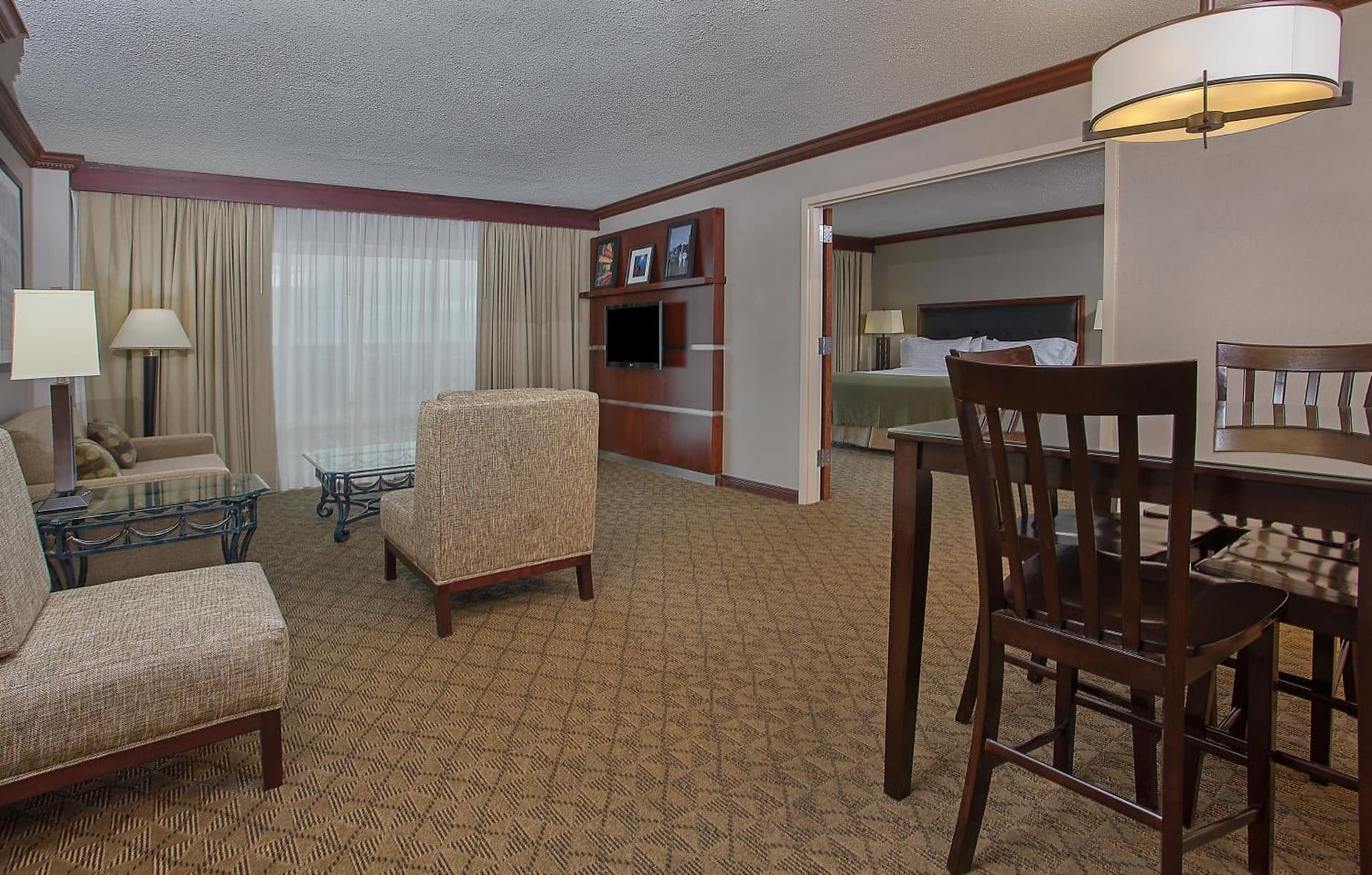 Holiday Inn University Plaza-Bowling Green by IHG property views in Bowling Green, KY — gallery photo 3