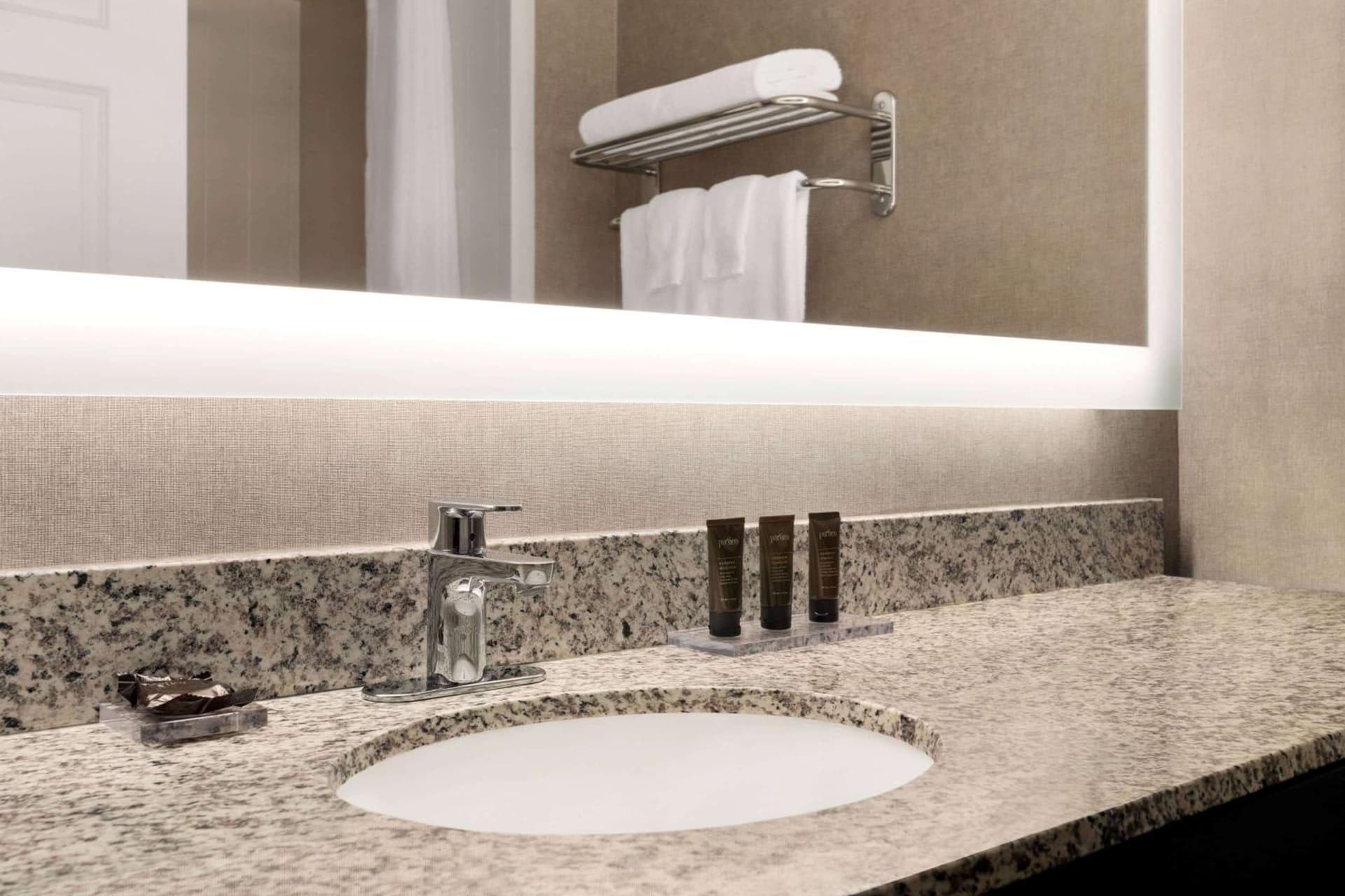 Wingate by Wyndham Cincinnati Blue Ash gallery photo in Blue Ash, OH — image 29