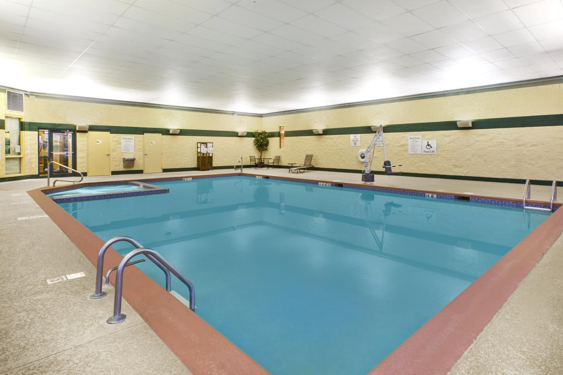 Holiday Inn & Suites Bolingbrook by IHG gallery photo in Bolingbrook, IL — image 5