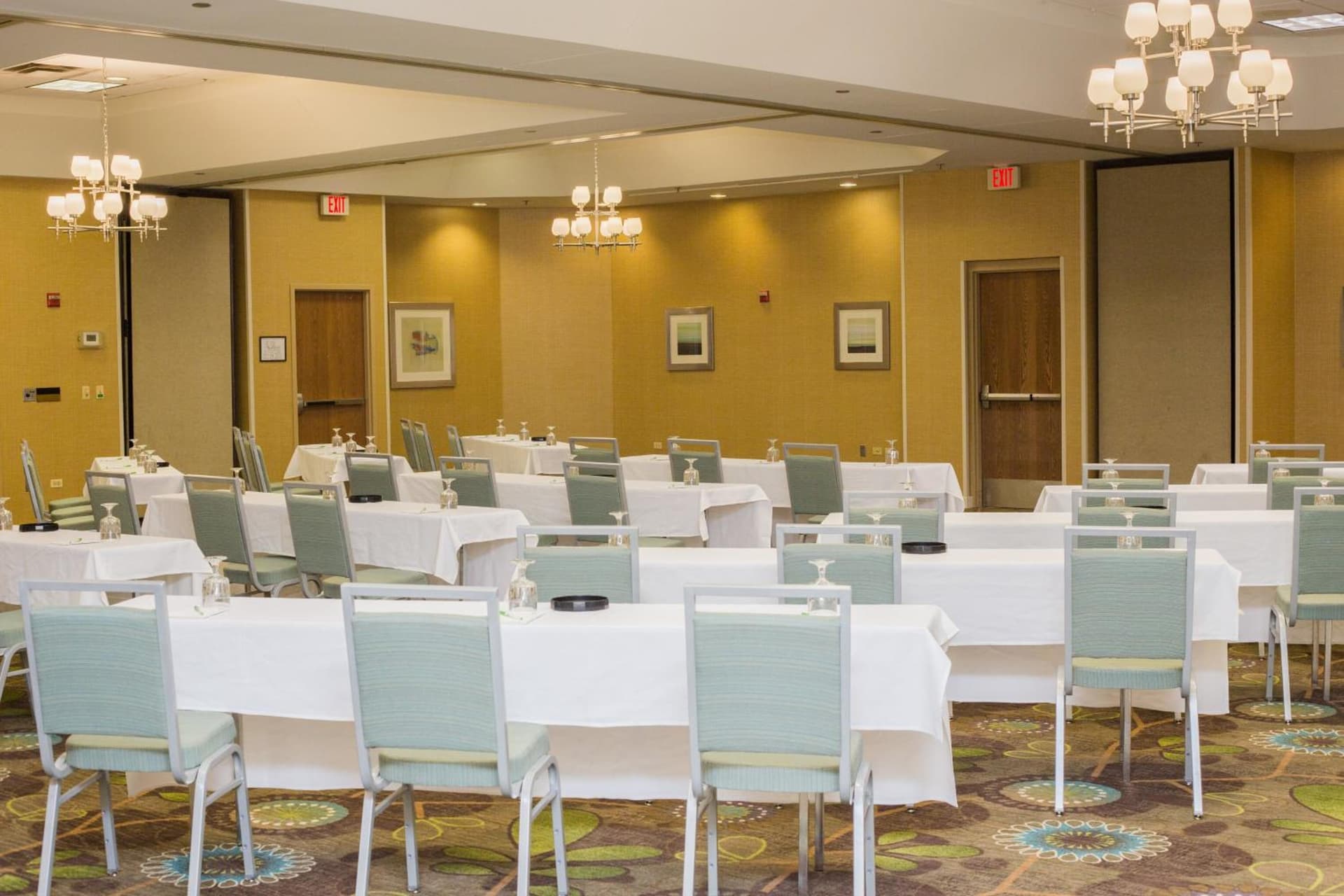 Holiday Inn & Suites Bolingbrook by IHG gallery photo in Bolingbrook, IL — image 16