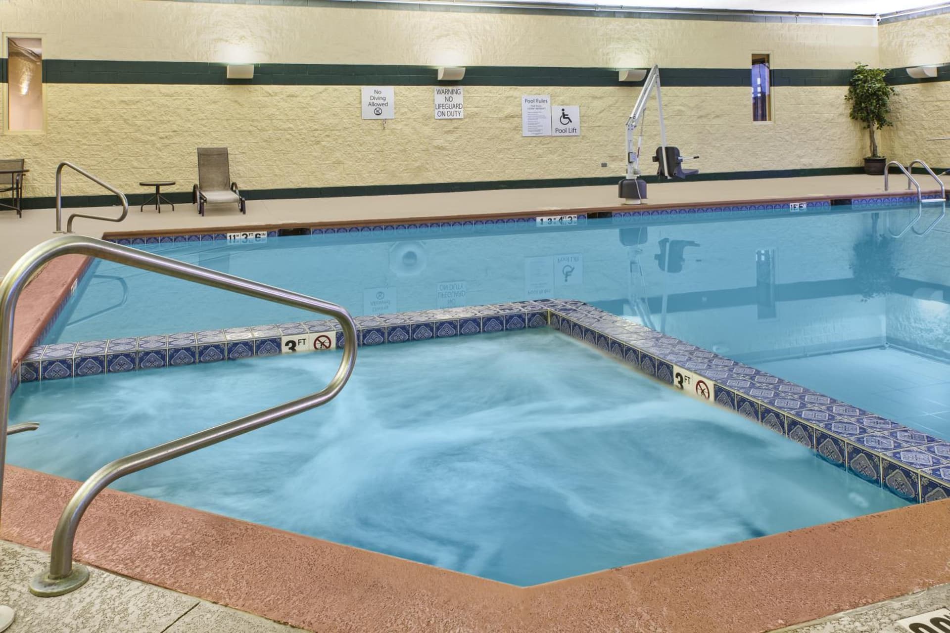 Holiday Inn & Suites Bolingbrook by IHG gallery photo in Bolingbrook, IL — image 18