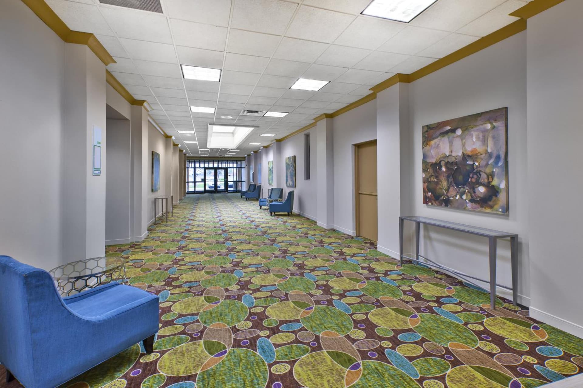 Holiday Inn & Suites Bolingbrook by IHG interior in Bolingbrook, IL — gallery photo 2