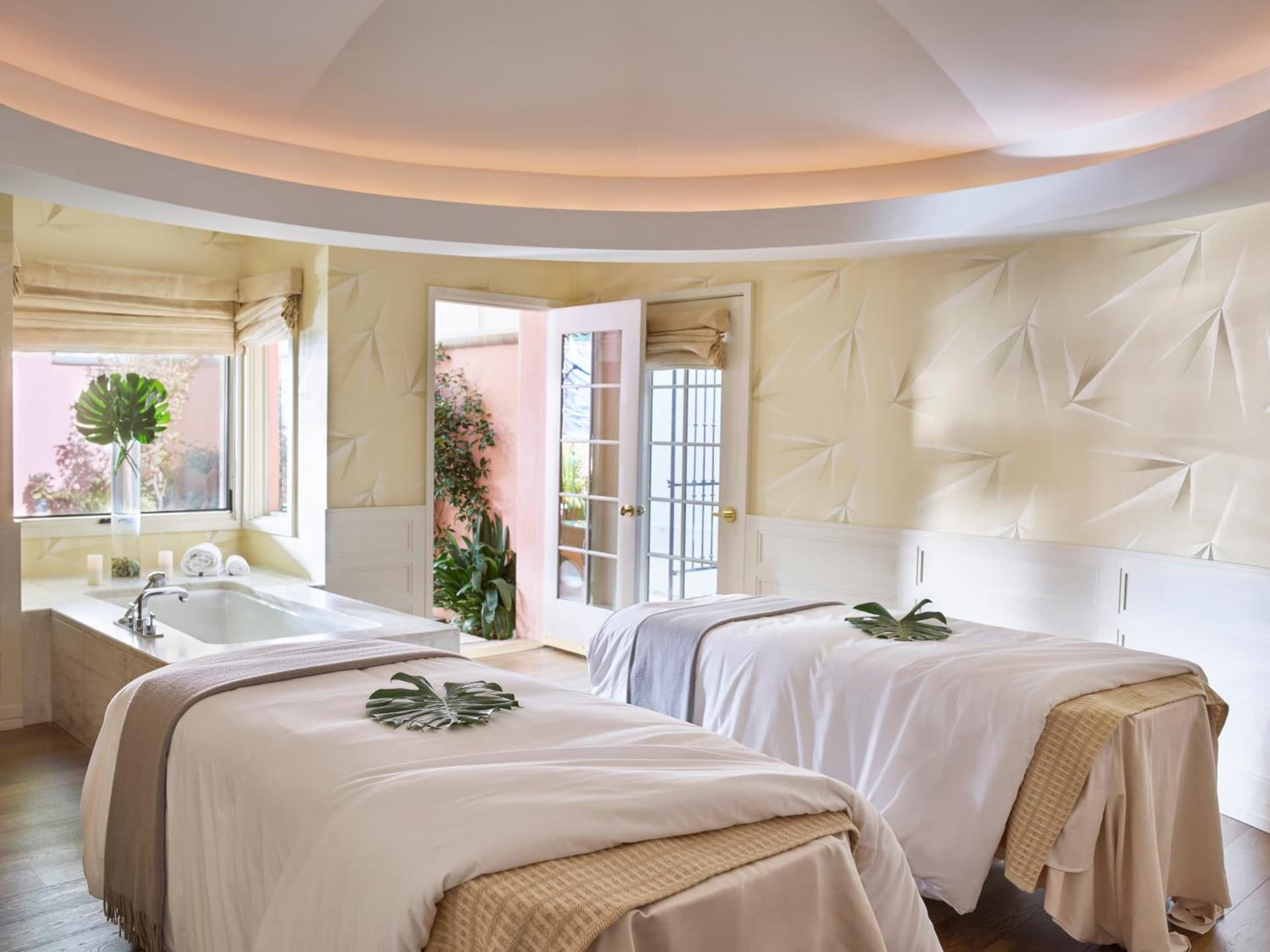 Hotel Bel-Air - Dorchester Collection property views in Los Angeles, CA — gallery photo 3