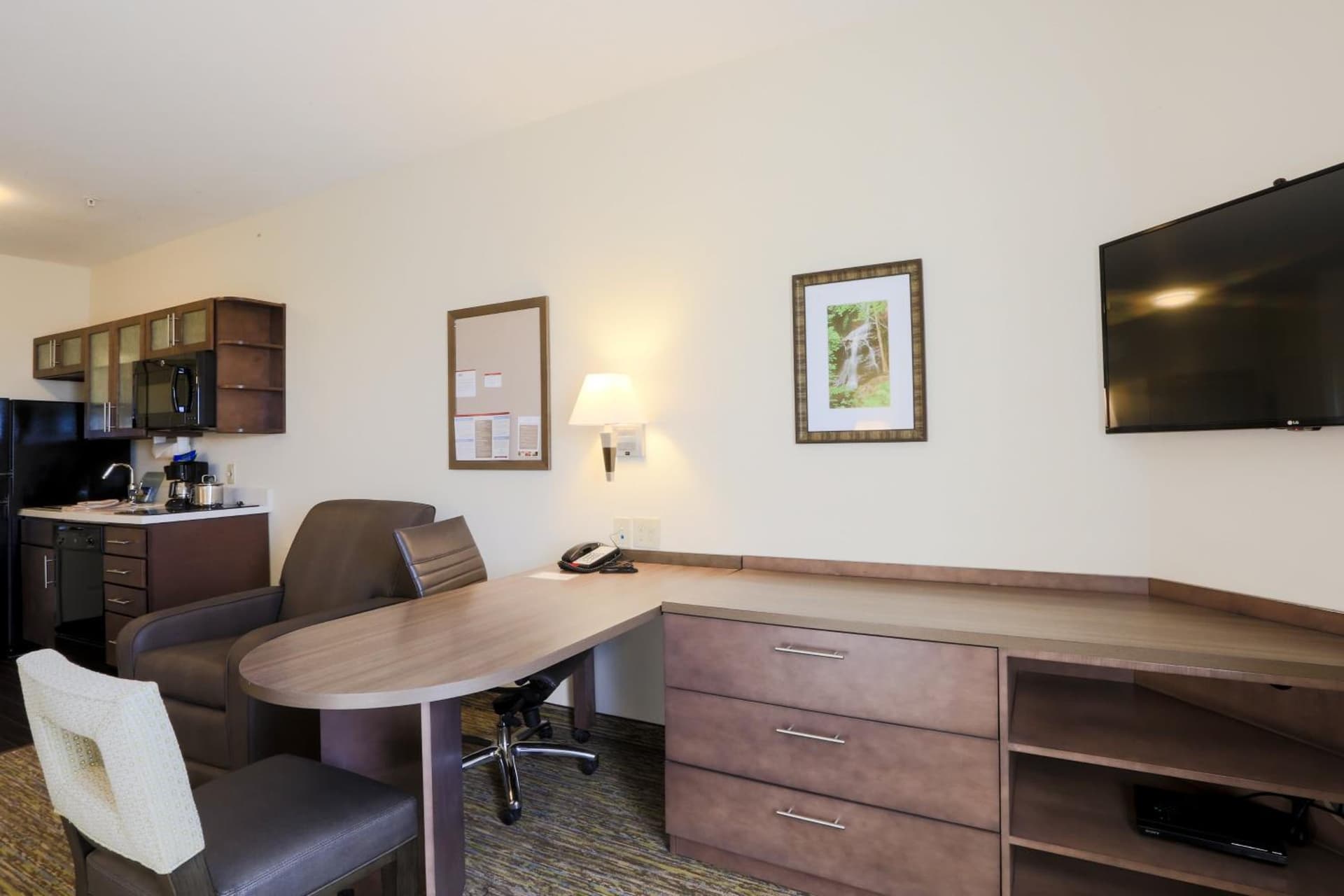Candlewood Suites Auburn by IHG gallery photo in Auburn, AL — image 23